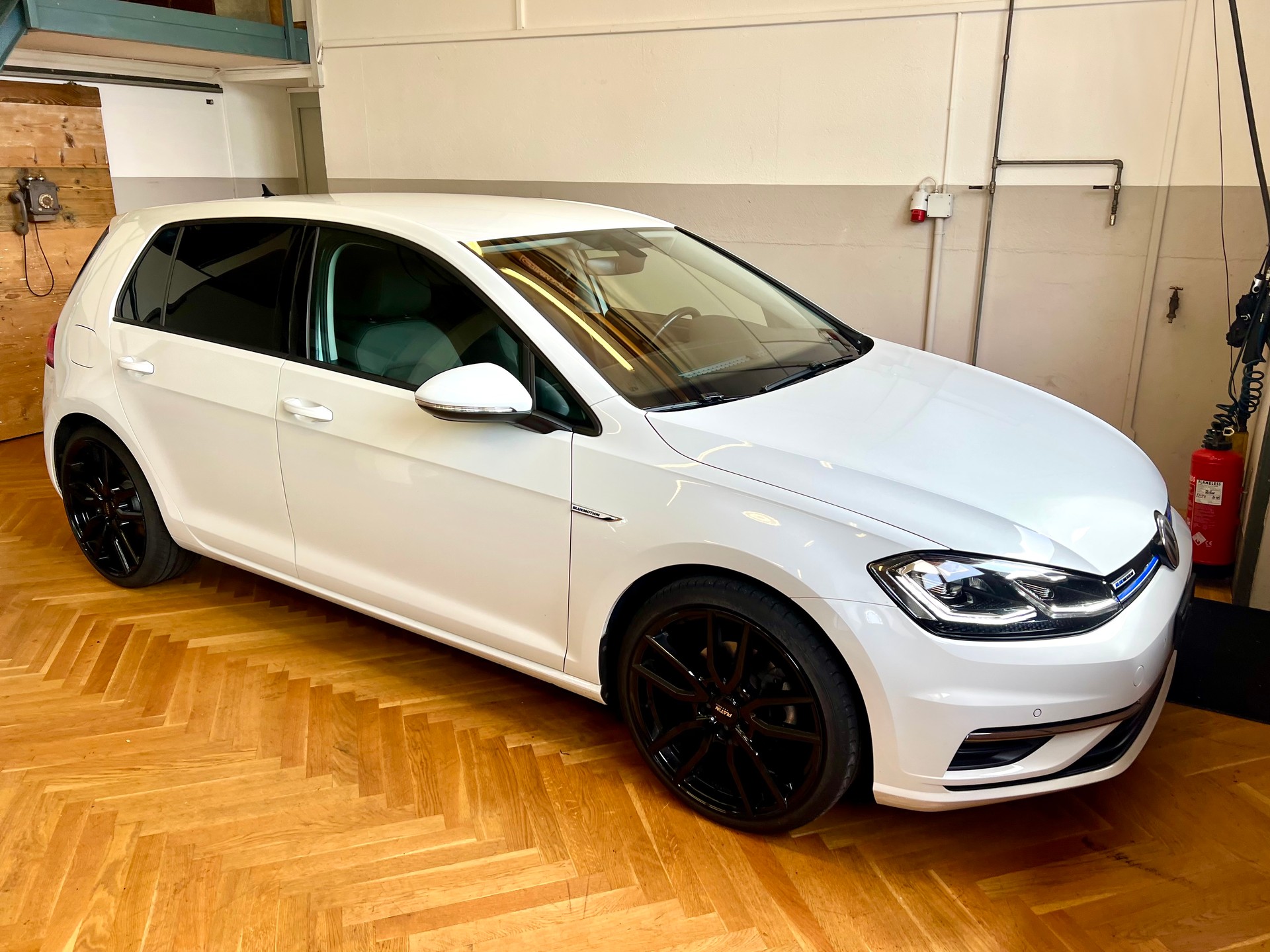 VW Golf 1.5 TSI EVO Highline DSG Facelift-showroom-element-3