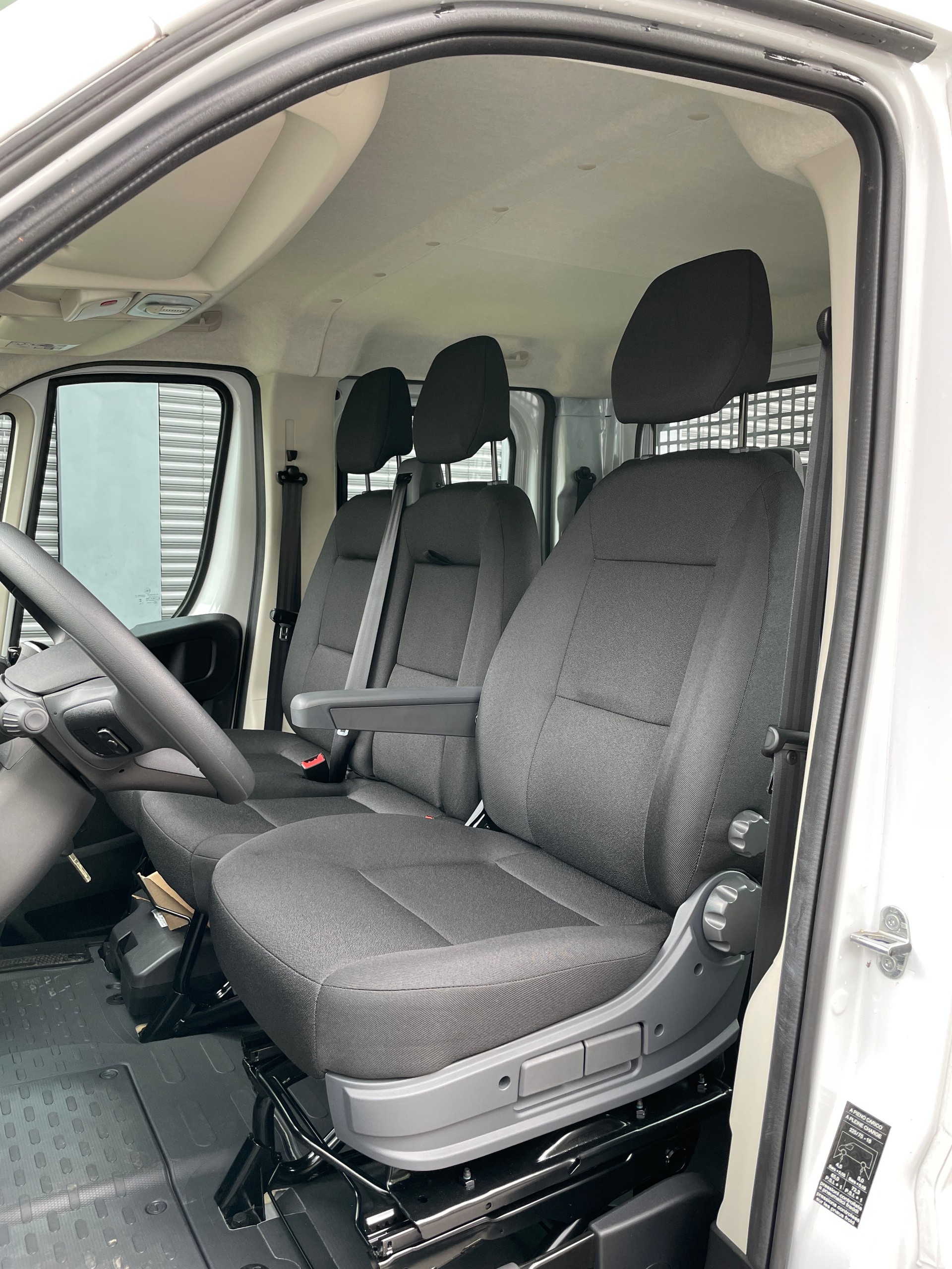 TOYOTA Proace MAX 2.2D DK Chassis HD Active 3,5t L3H1 Aut. Pritsche-image-11