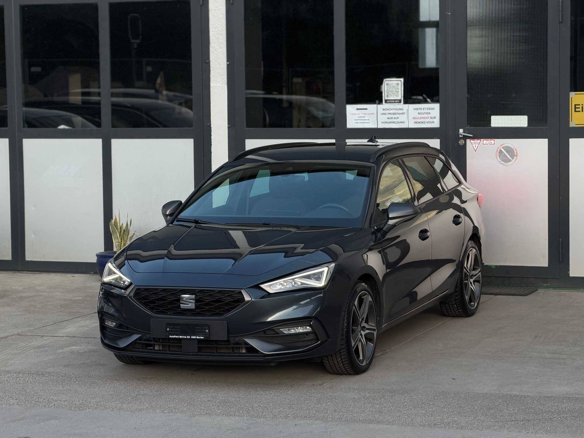 SEAT Leon ST 1.5 eTSI mHEV DSG FR-showroom-element-1