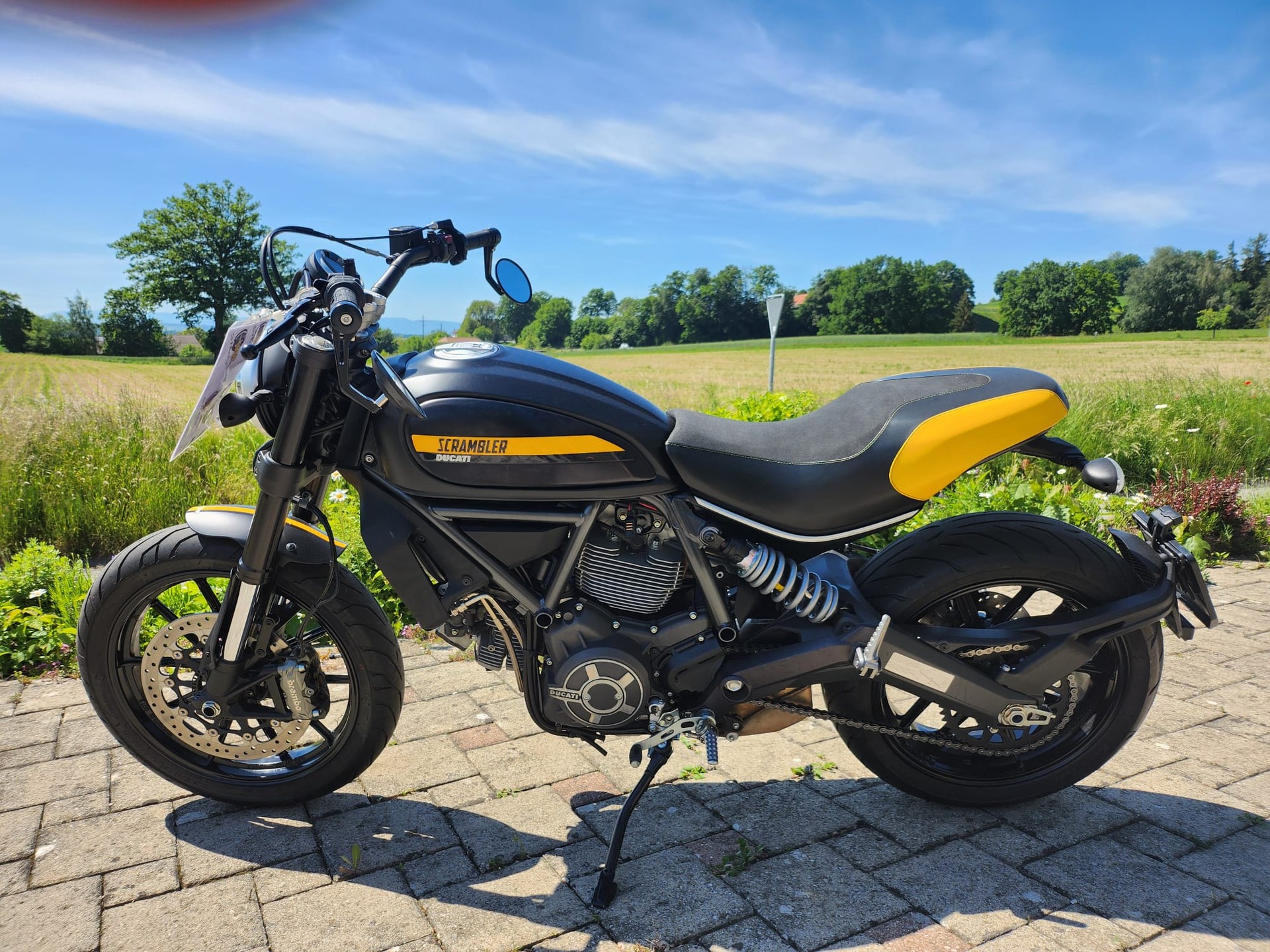 DUCATI Scrambler 800 Full Throttle-image-1