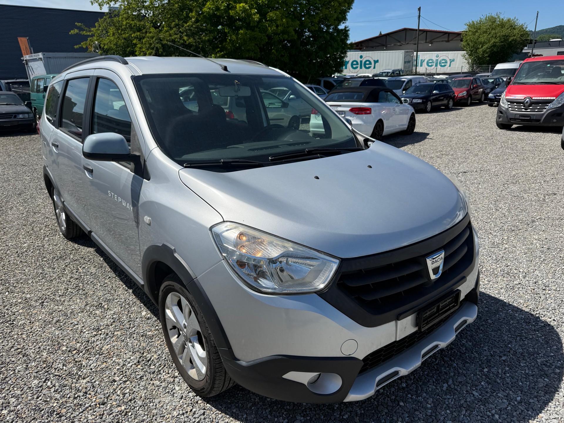 DACIA Lodgy 1.2 T Stepway 7PL-image-1