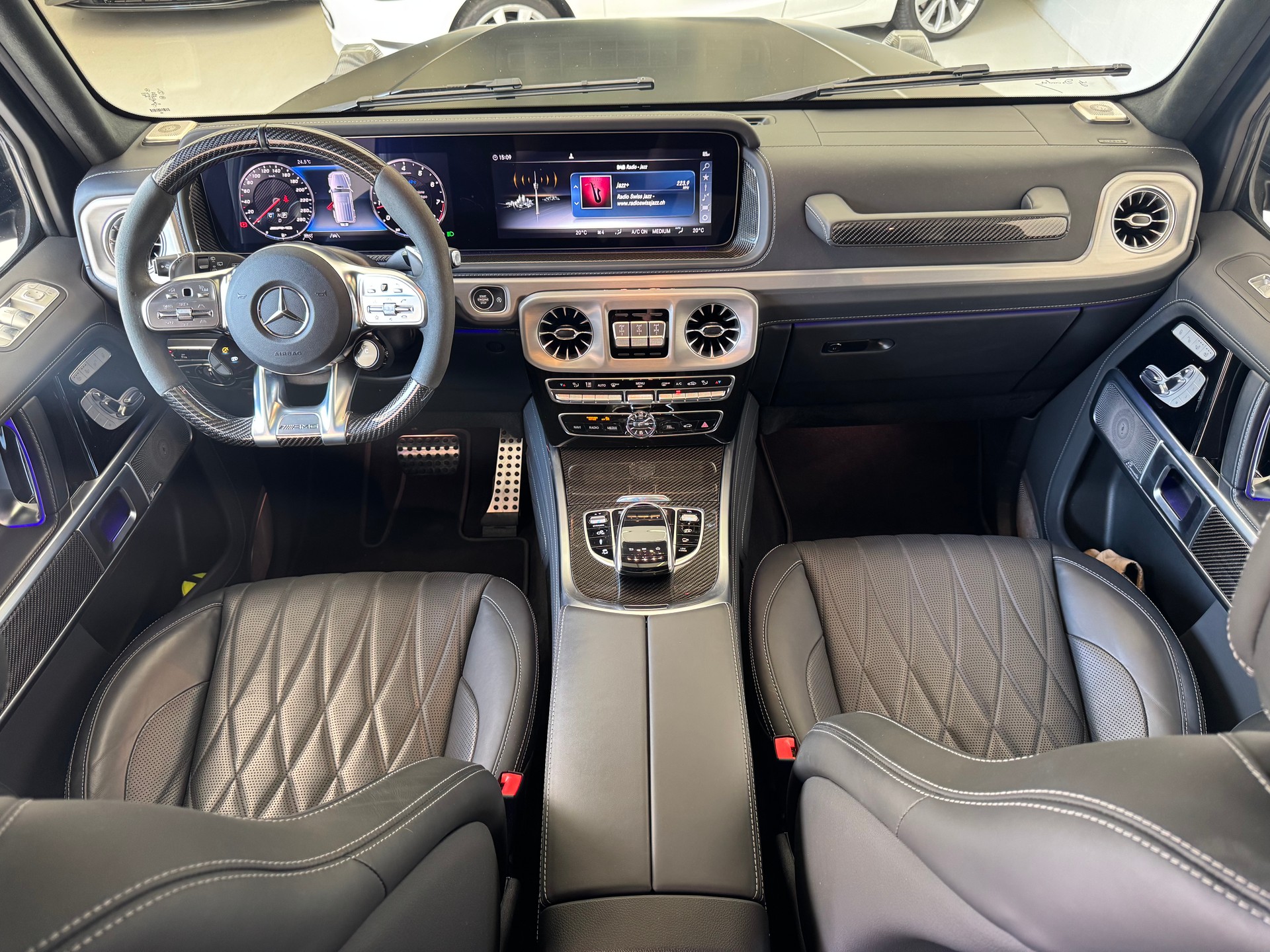 MERCEDES-BENZ G 63 AMG Speedshift Plus G-Tronic ## CH Auto con gratis service-image-8