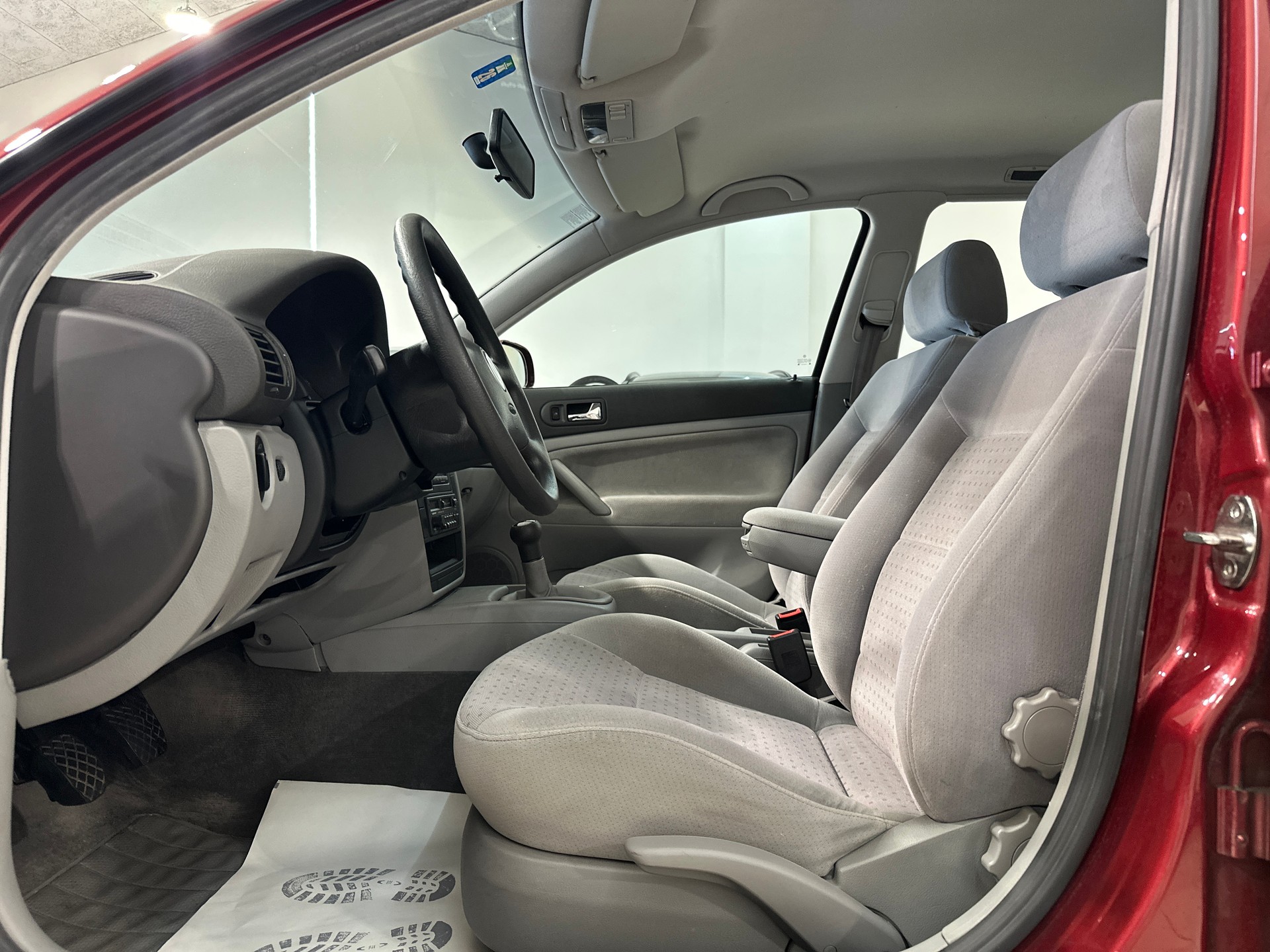 VW Passat Variant 1.8 Comfortline-image-10