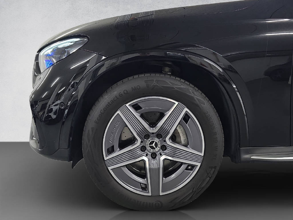 MERCEDES-BENZ GLC 200 AMG Line 4Matic-image-6