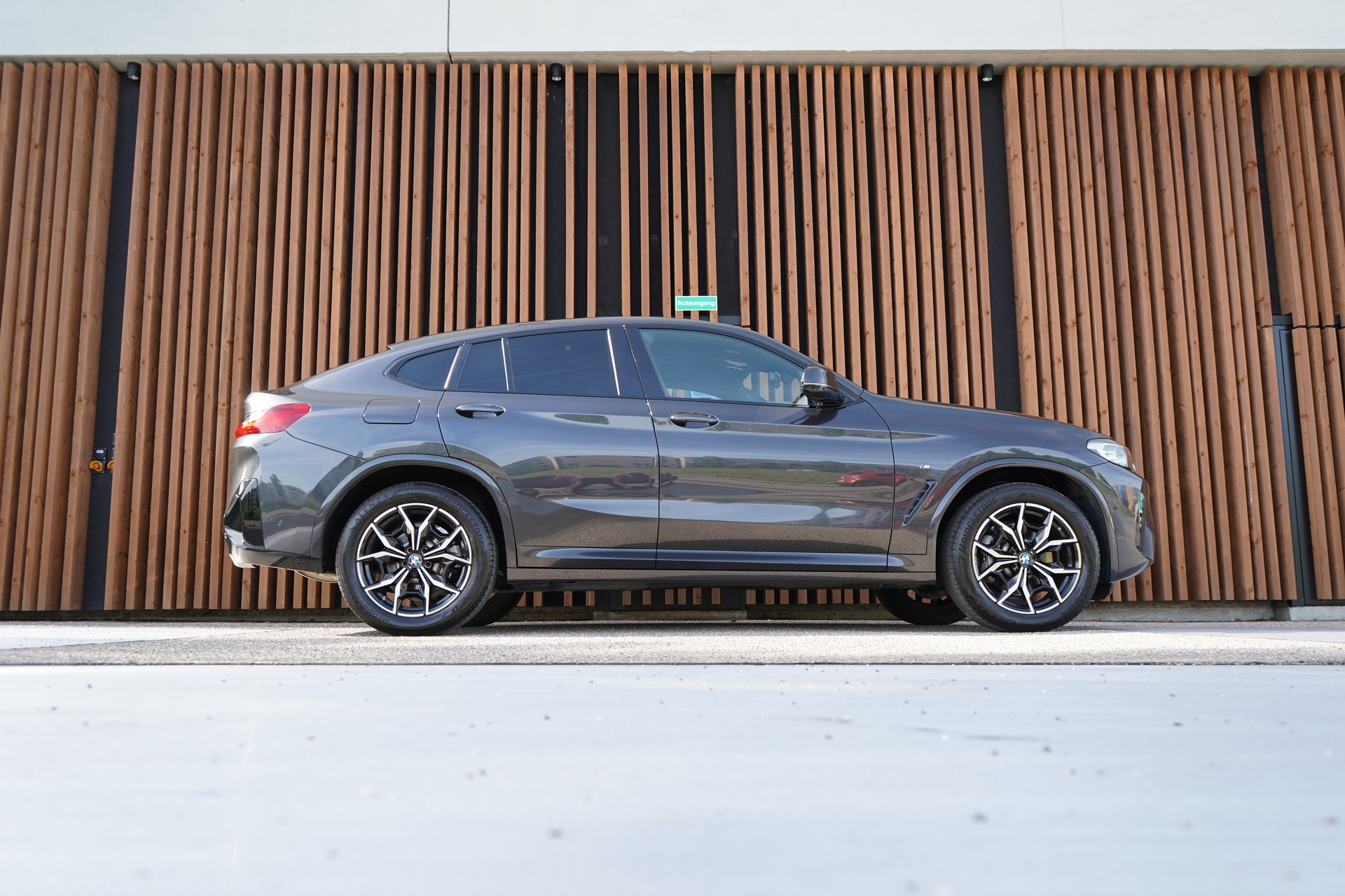 BMW X4 xDRIVE 48V 30i M SPORT PLUS STEPTRONIC l 245 PS-showroom-element-2