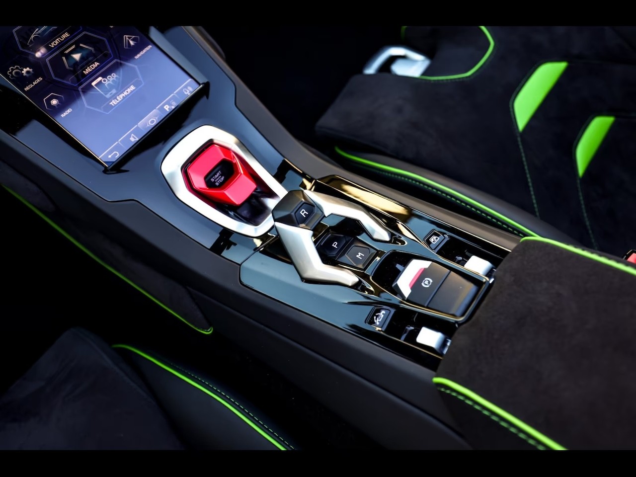 LAMBORGHINI HURACÁN EVO SPYDER LP640-4 5.2 V10 4WD-image-20