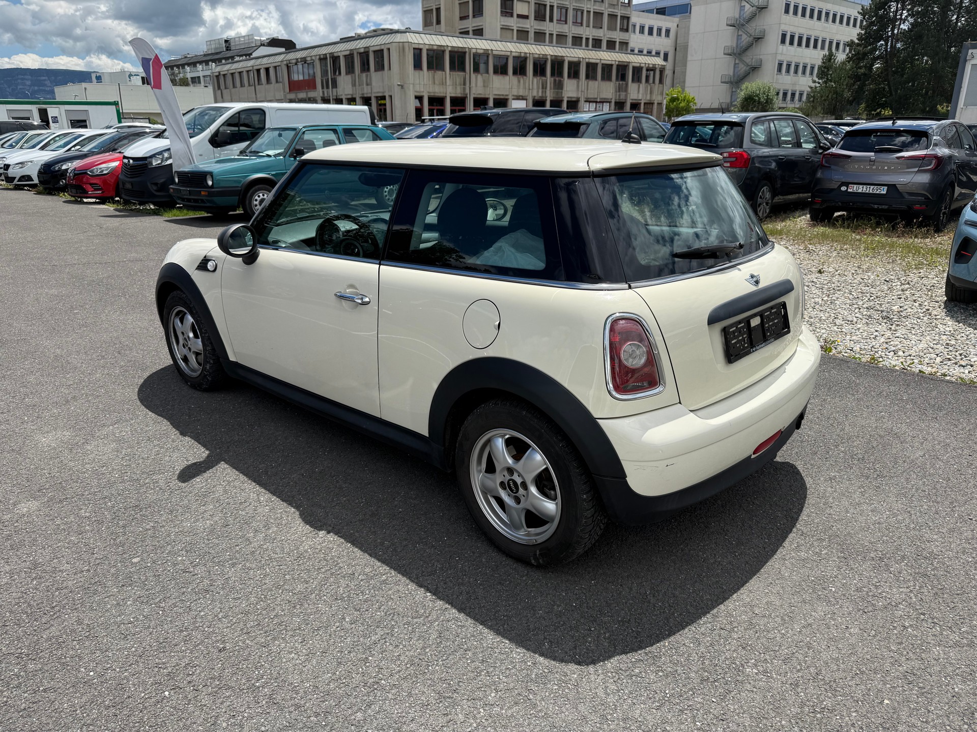 MINI One-image-5