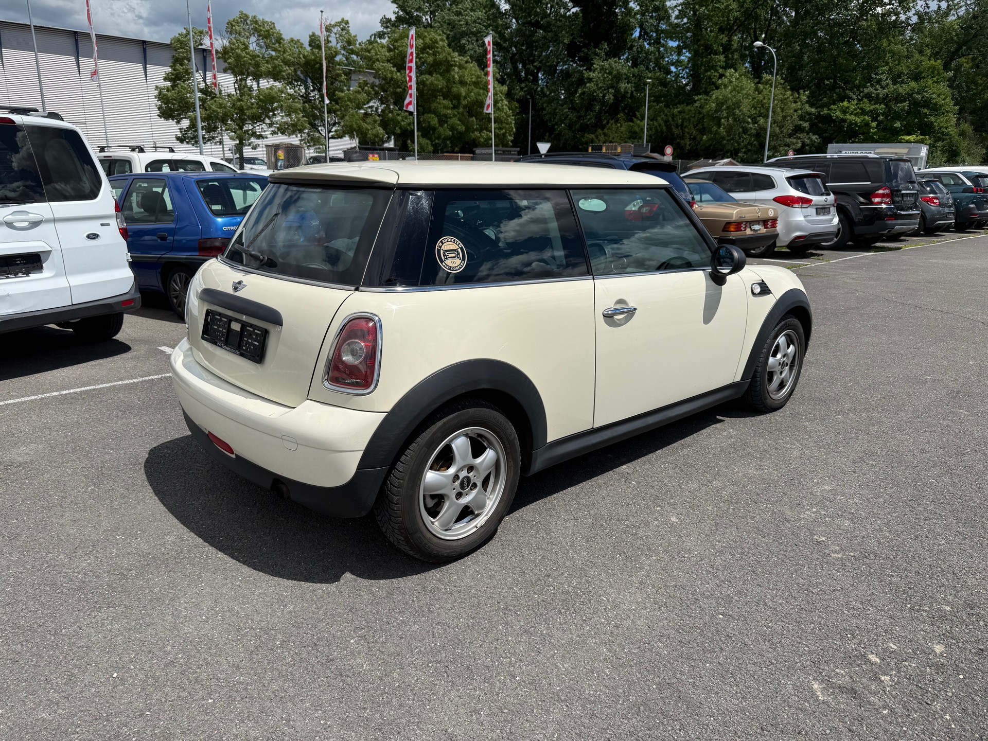 MINI One-image-4
