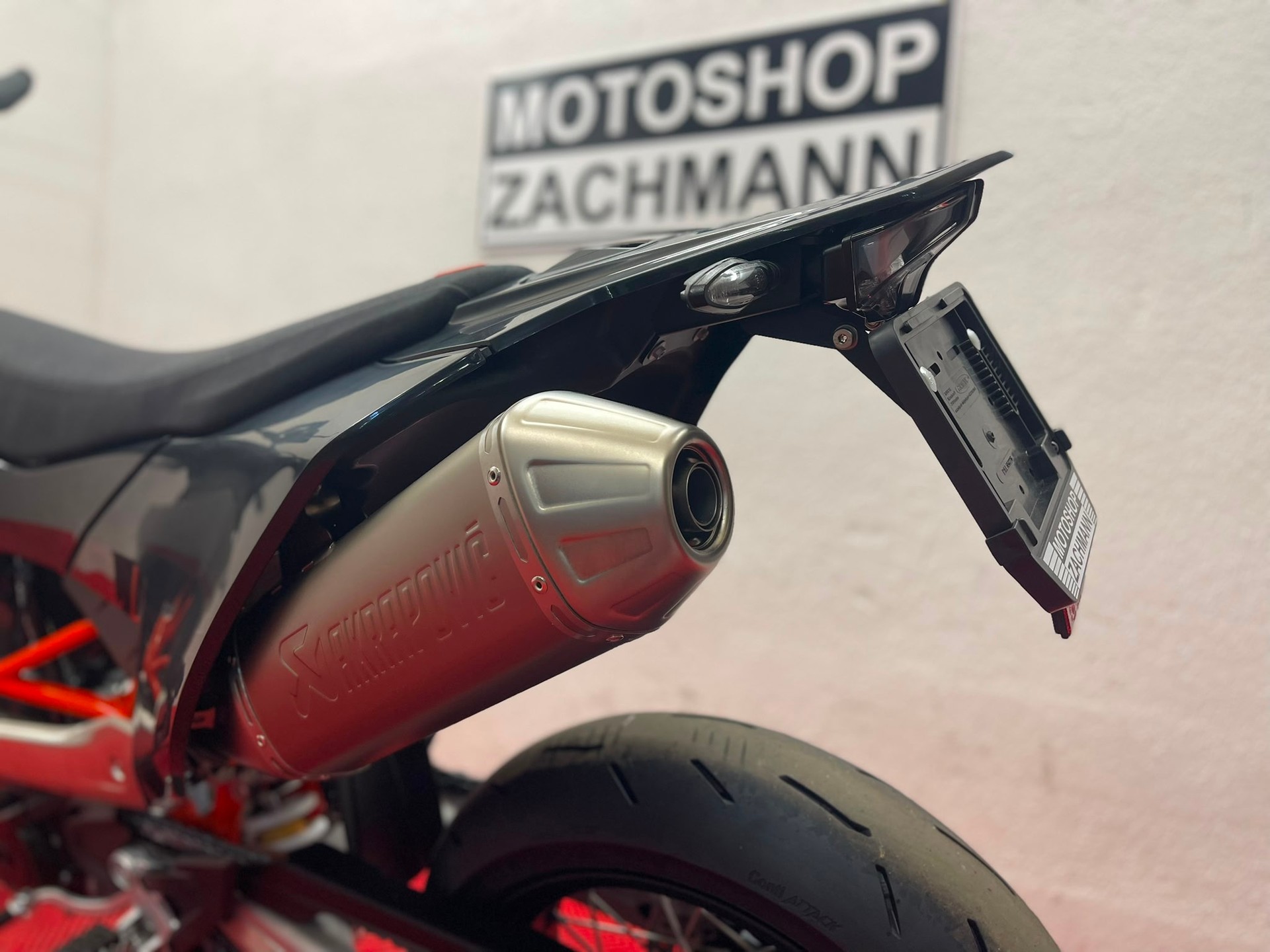 KTM 690 SMC-R-image-8