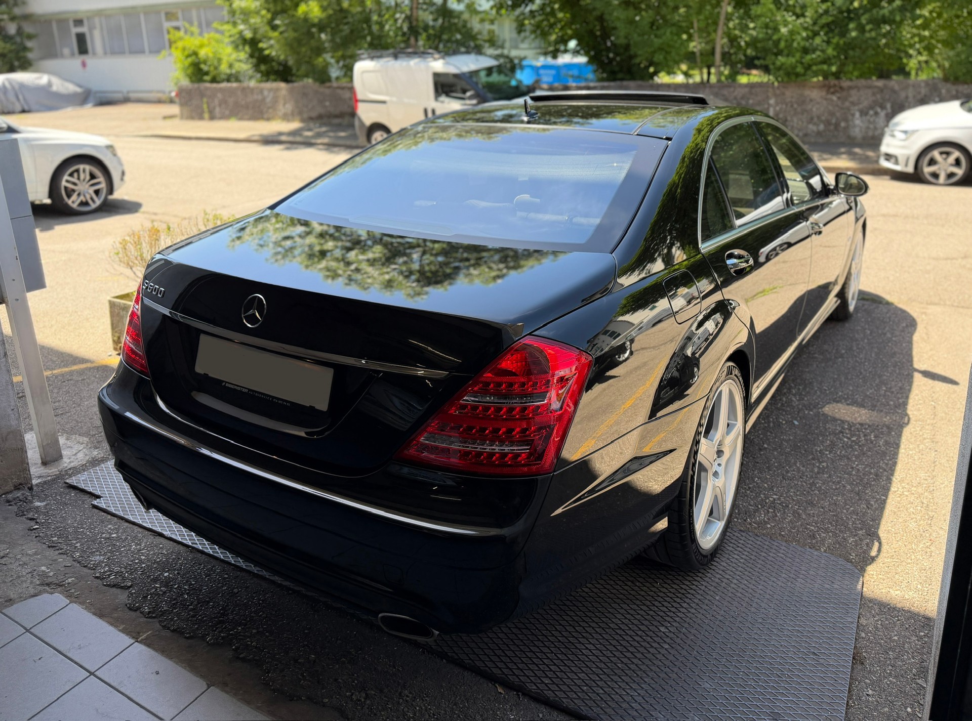 MERCEDES-BENZ S 600 L Automatic V12-showroom-element-3