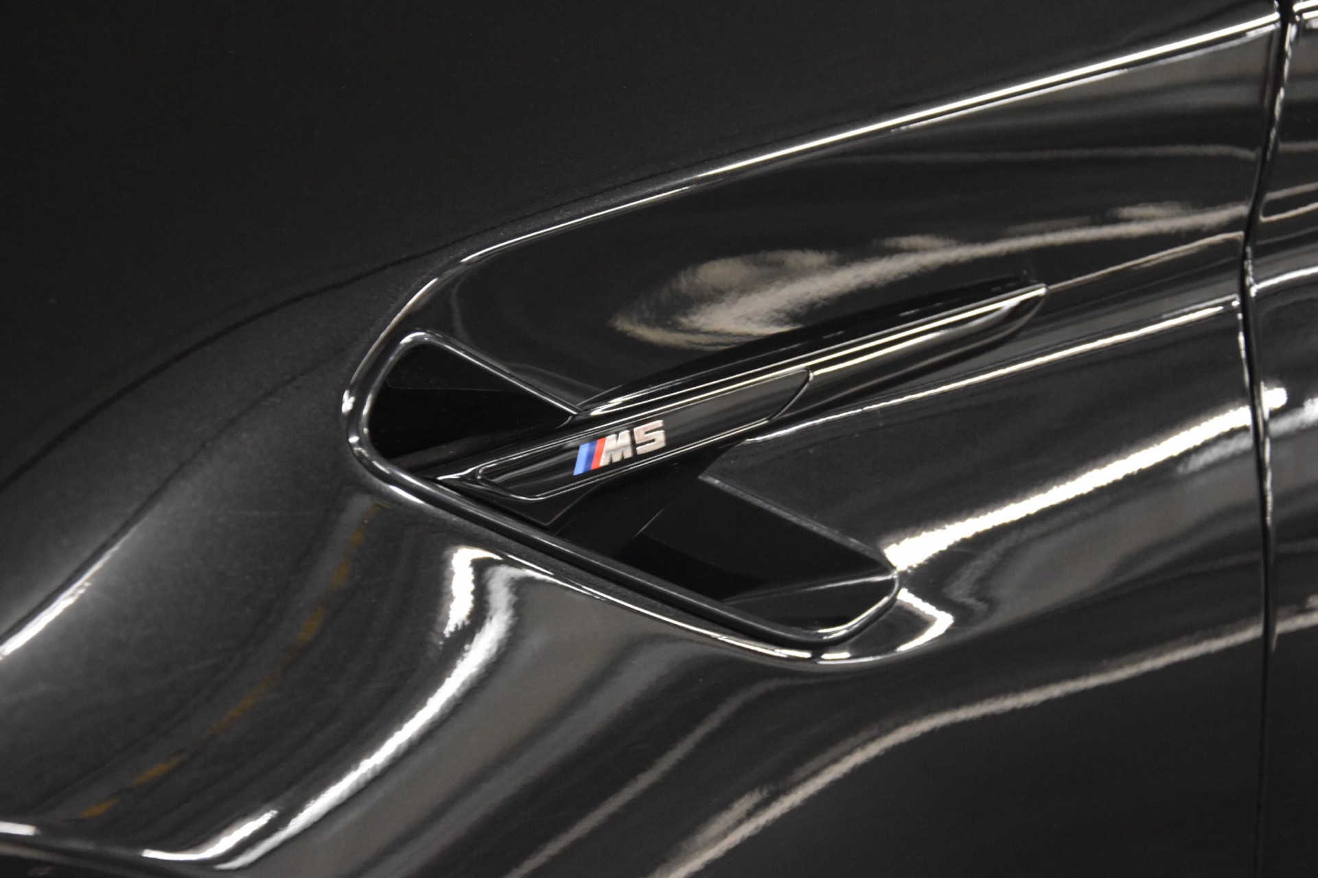 BMW M5 xDrive Drivelogic-showroom-element-3