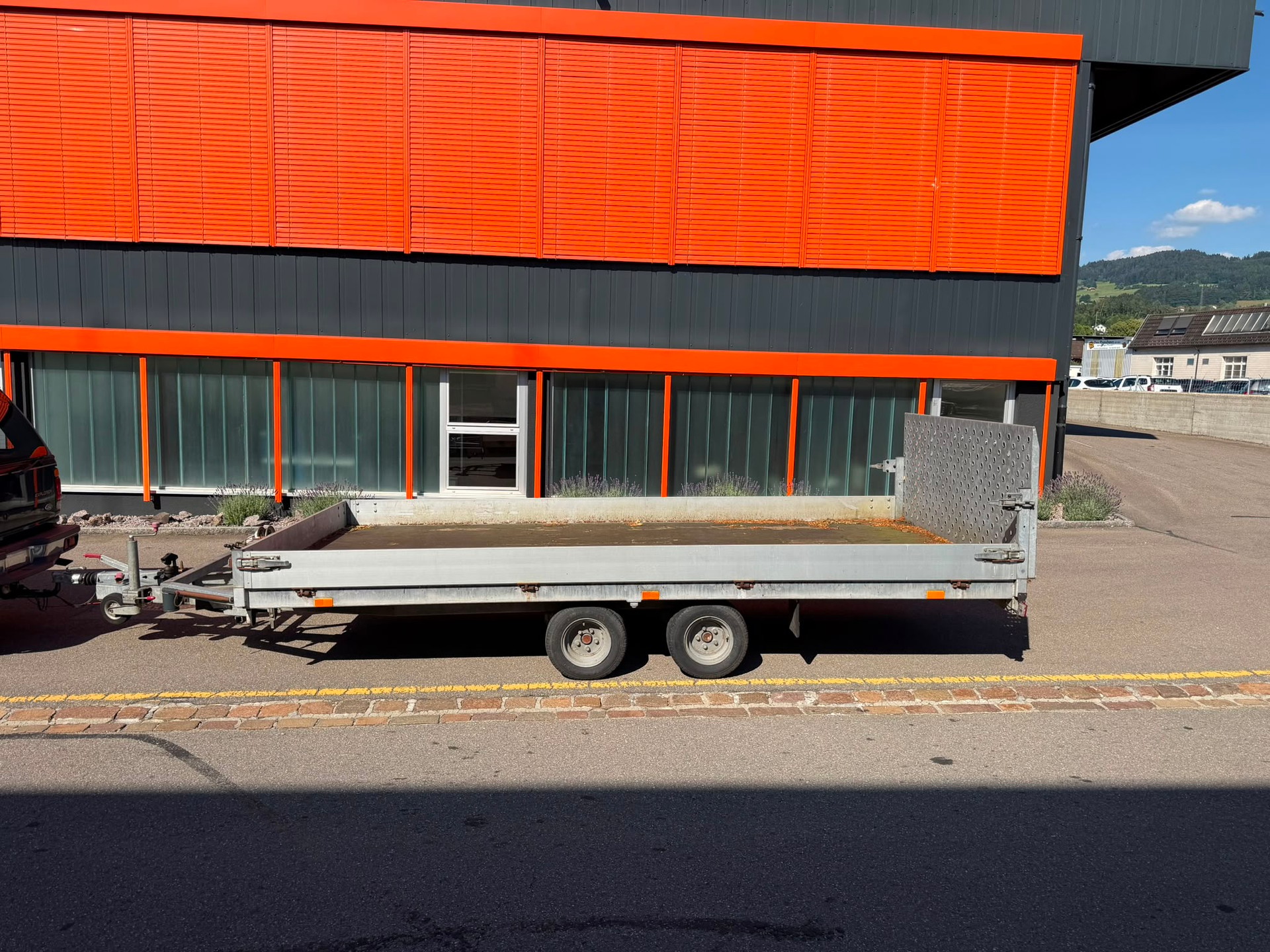 HUMBAUR HUT 3000 Kippbrücke-showroom-element-2