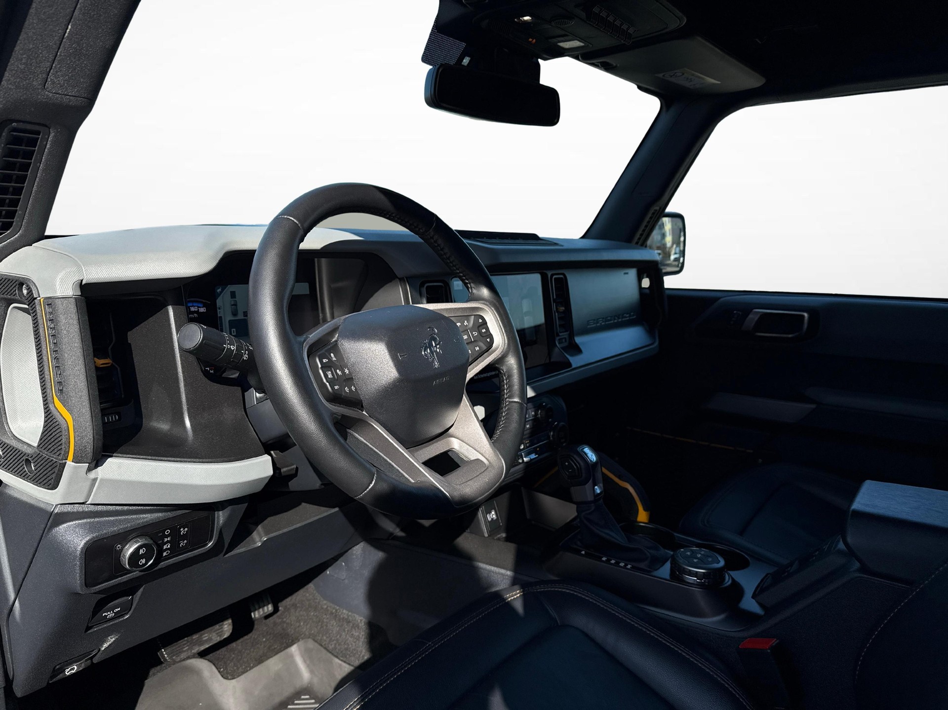 FORD Bronco 2.7 V6 Badlands-image-8