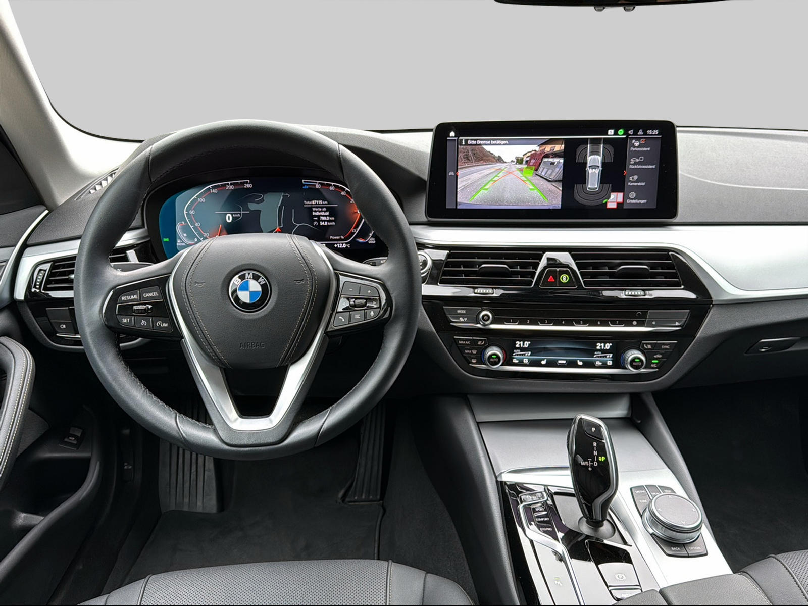 BMW 520d xDrive 48V Touring Steptronic-image-7