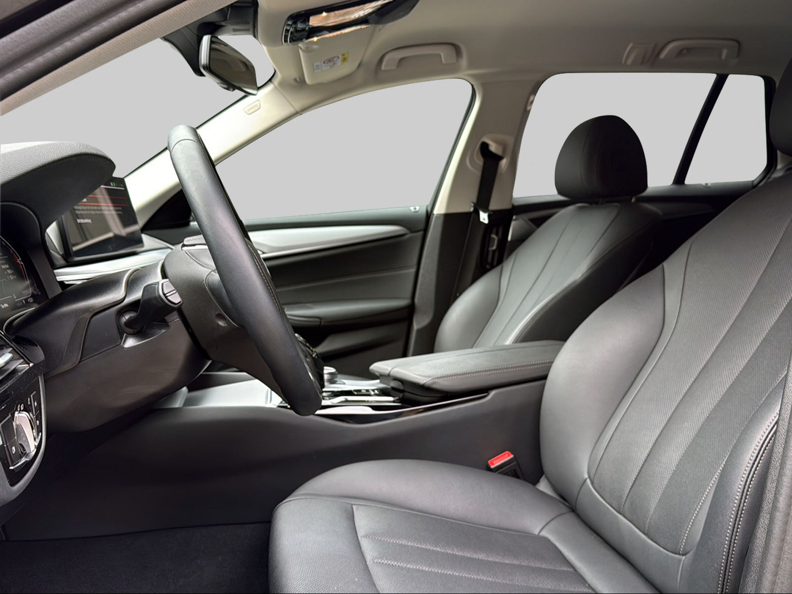 BMW 520d xDrive 48V Touring Steptronic-image-5