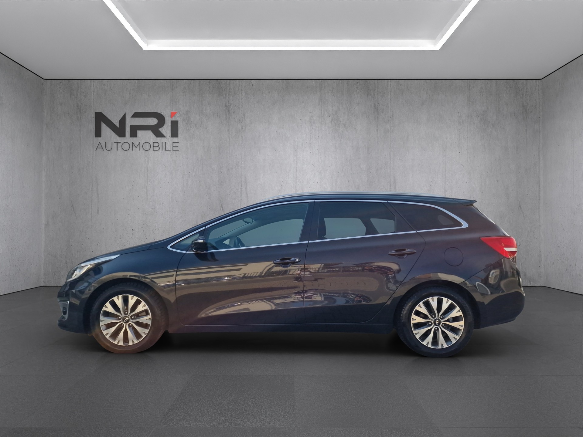 KIA Cee'd Sportswagon 1.6 CRDi Trend-image-7