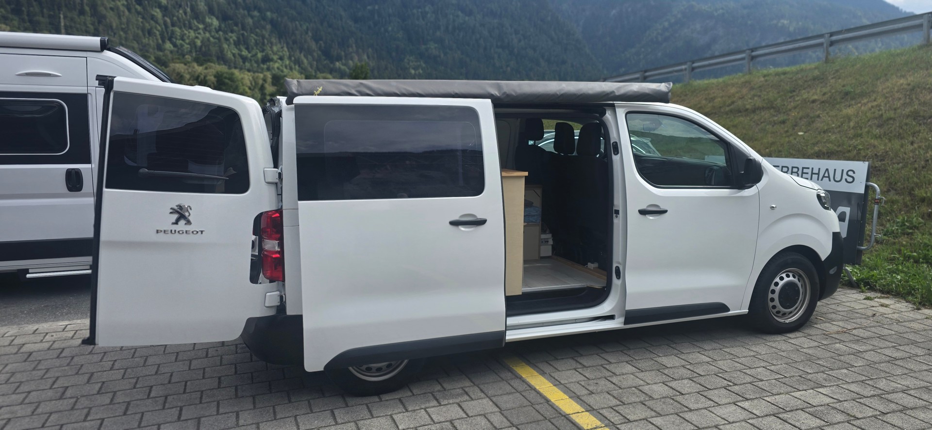 PEUGEOT EXPERT-image-10