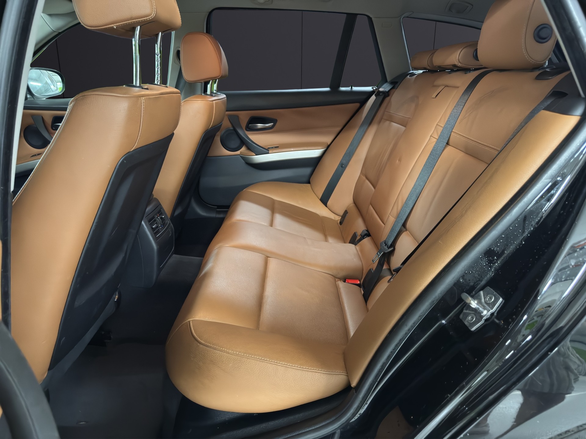 BMW 320i Touring AccessPlus Steptronic-image-9