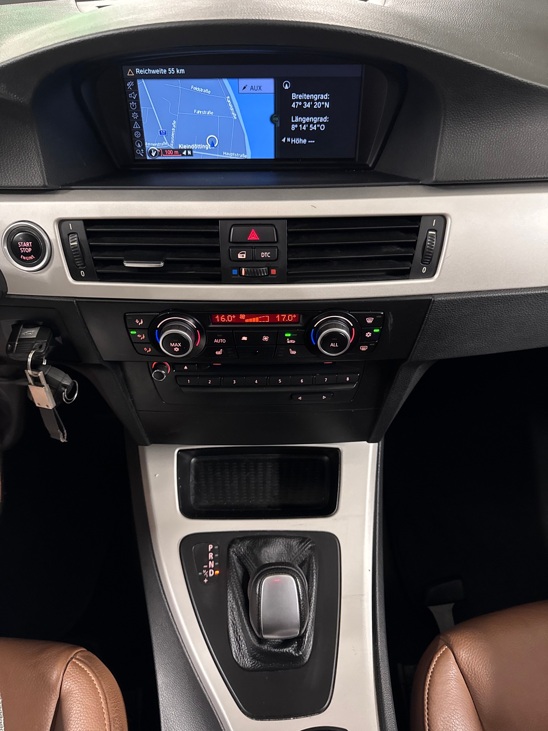 BMW 320i Touring AccessPlus Steptronic-image-13