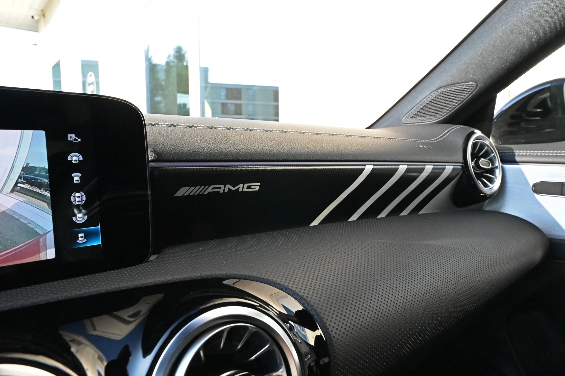 MERCEDES-BENZ CLA 45 S AMG 4Matic+ 8G-DCT-image-23