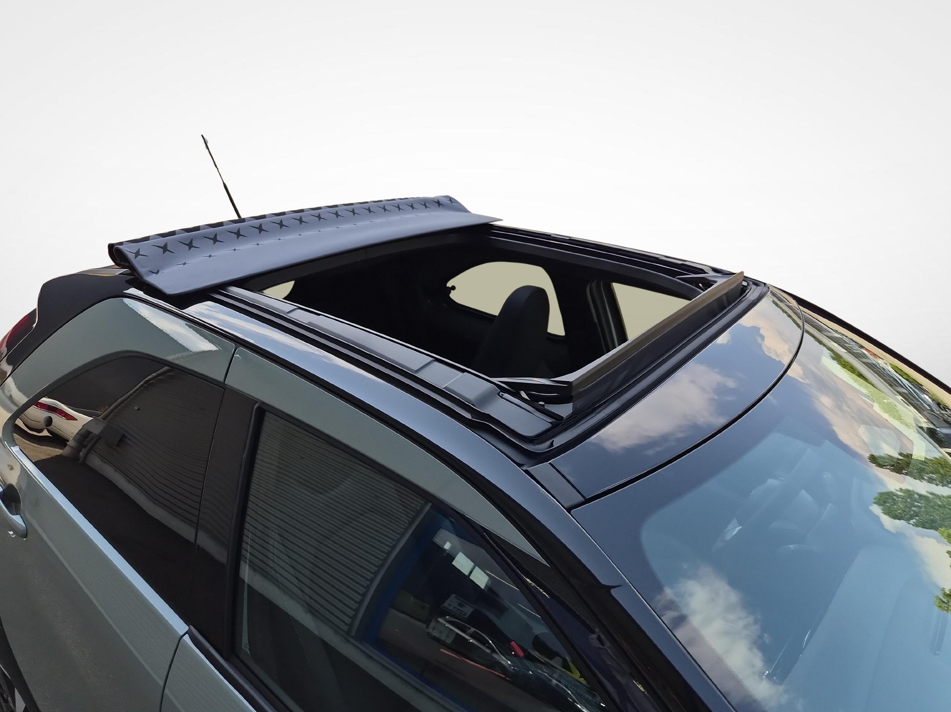 TOYOTA Aygo X 1.5 VVT-i HSD Style-image-12