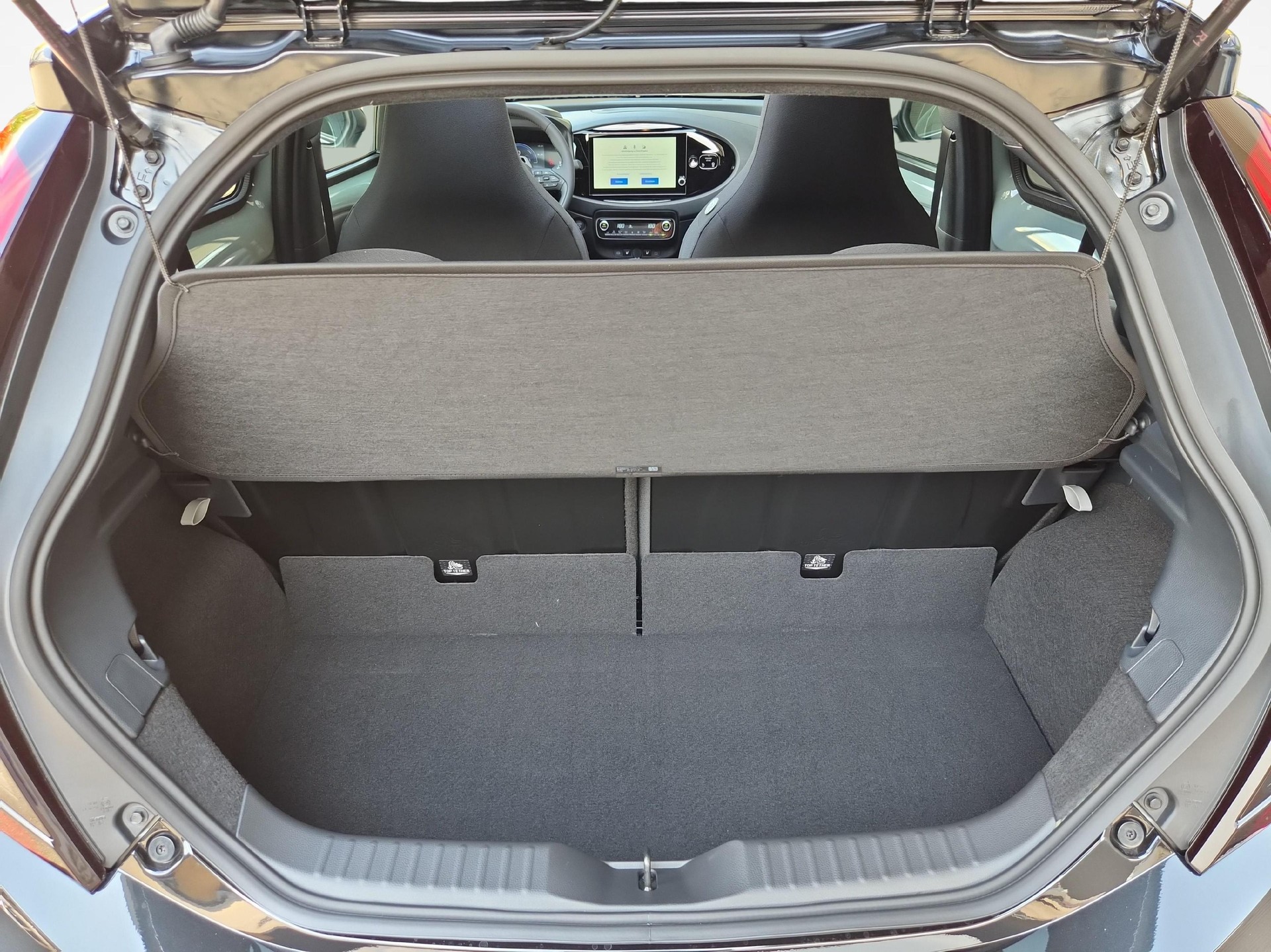 TOYOTA Aygo X 1.5 VVT-i HSD Style-image-11