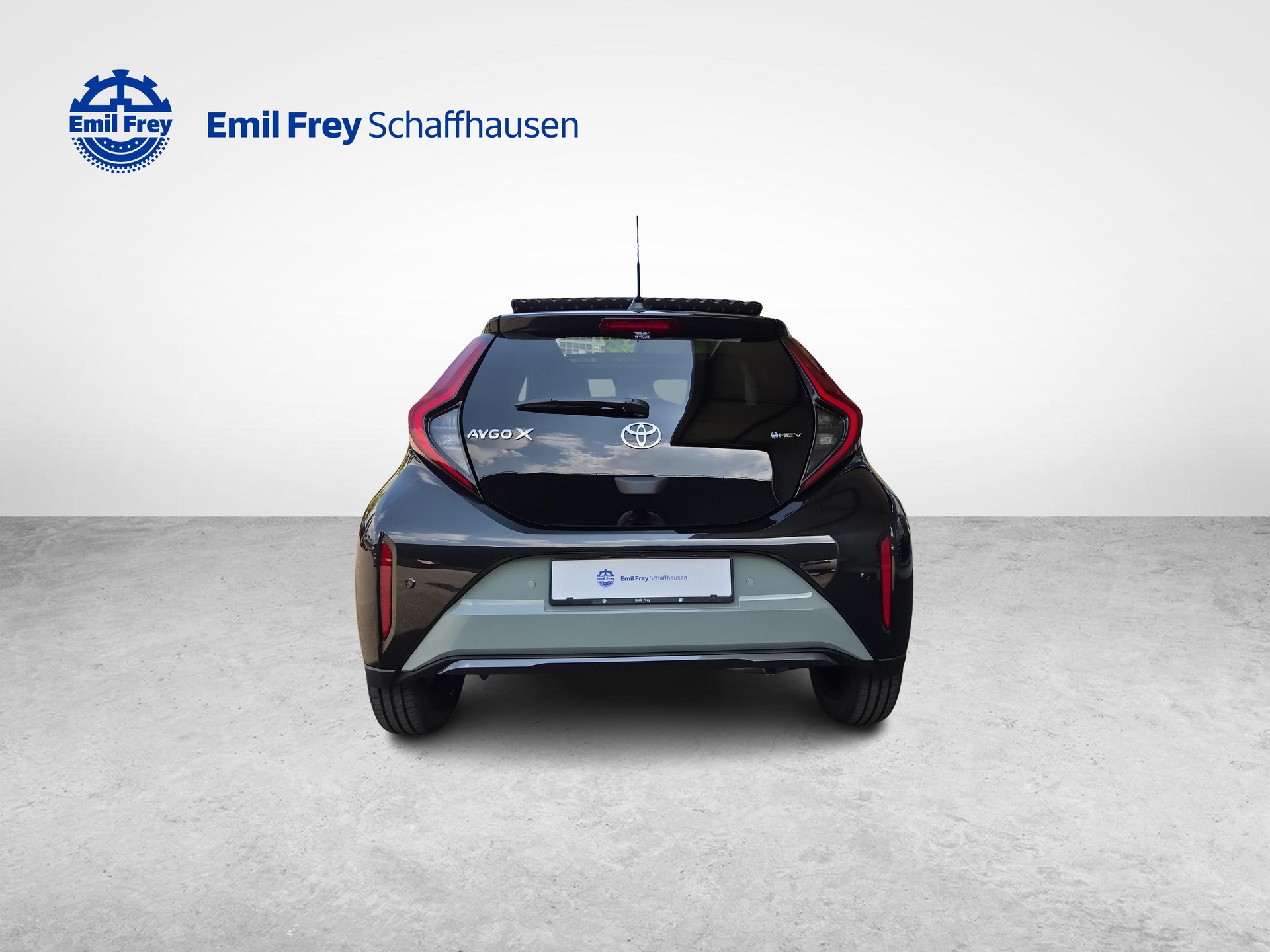TOYOTA Aygo X 1.5 VVT-i HSD Style-showroom-element-3