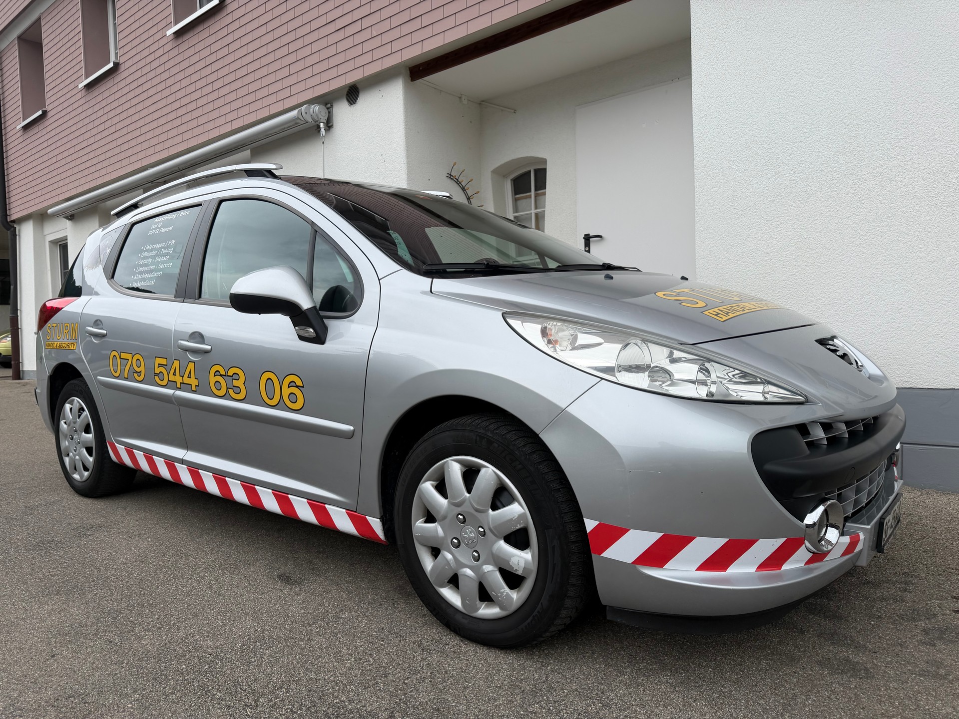 PEUGEOT 207 SW 1.6 16V Trendy-image-1