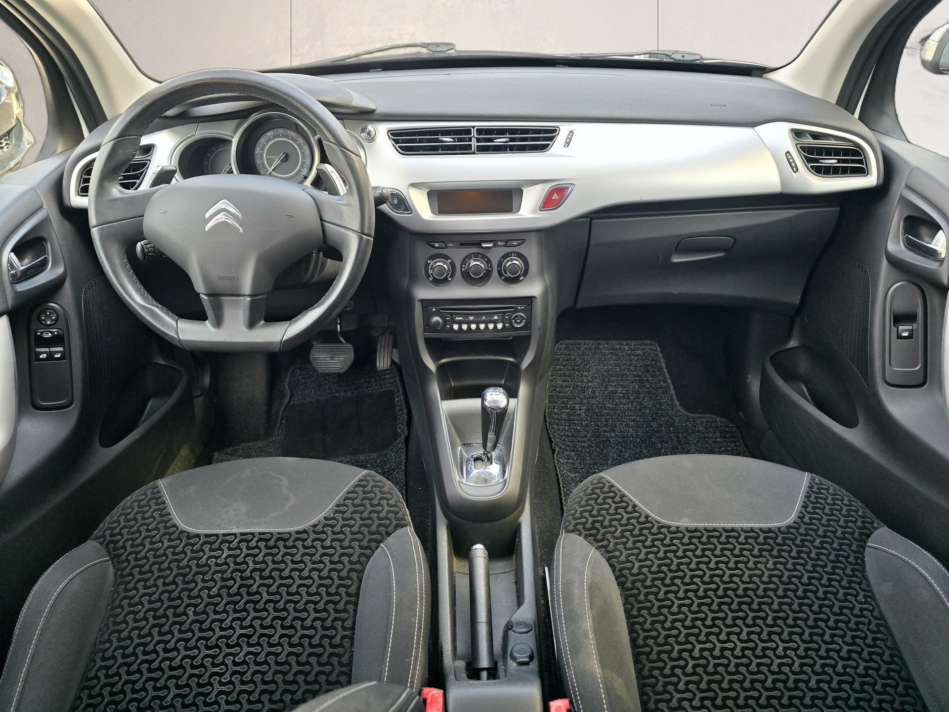 CITROEN C3 1.4i 16V Séduction EGS5-image-8