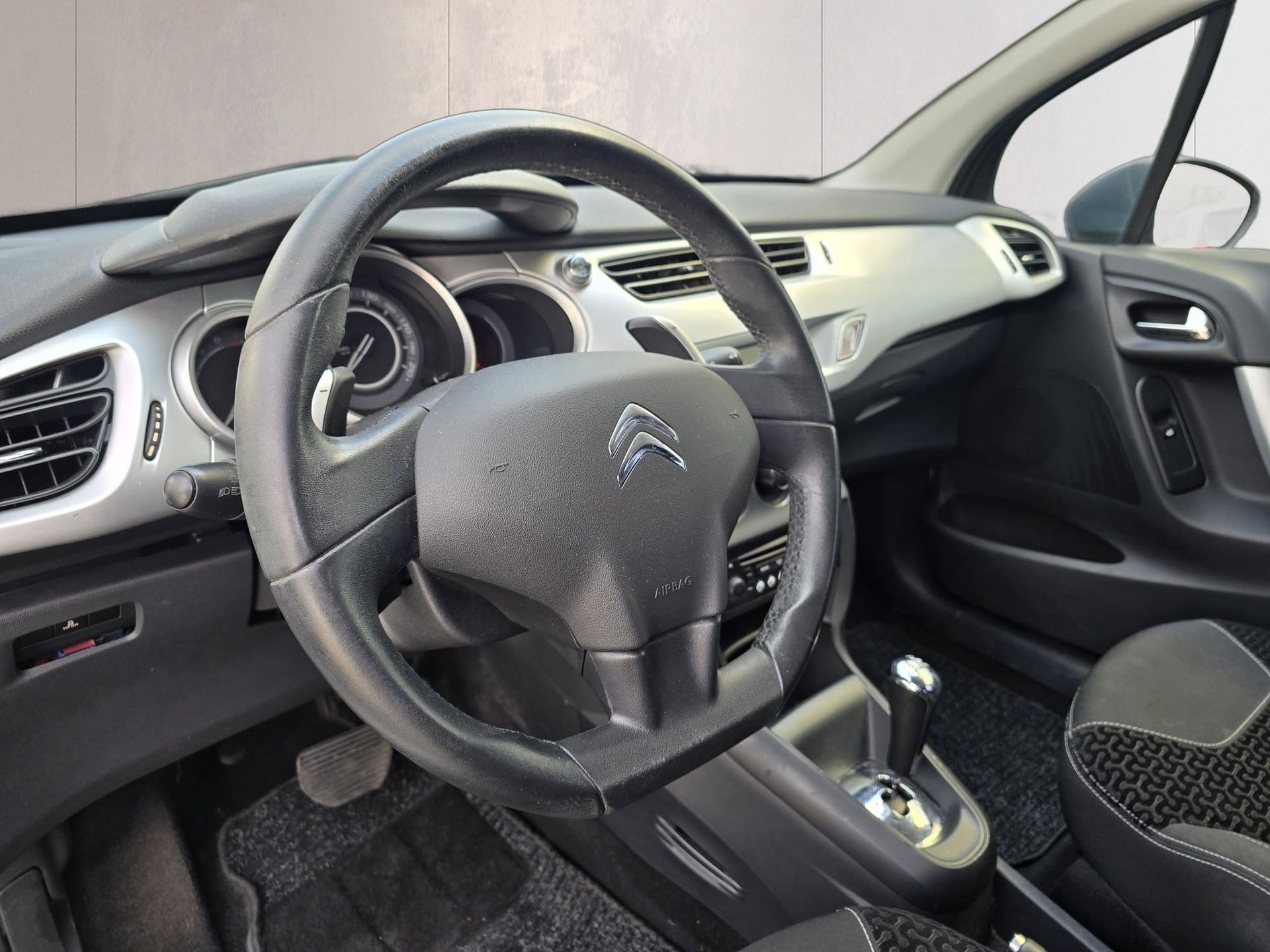 CITROEN C3 1.4i 16V Séduction EGS5-image-10