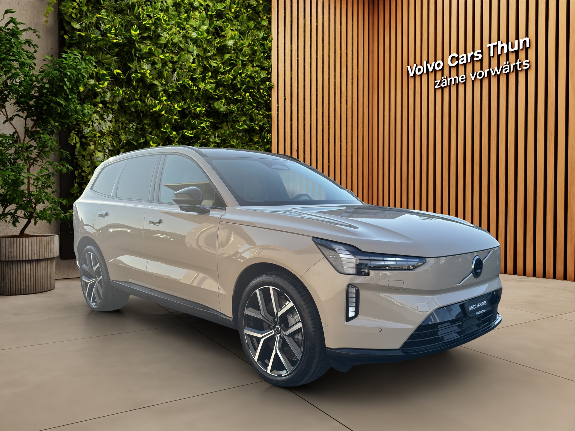 VOLVO EX90 Twin Performance Ultra AWD-showroom-element-2