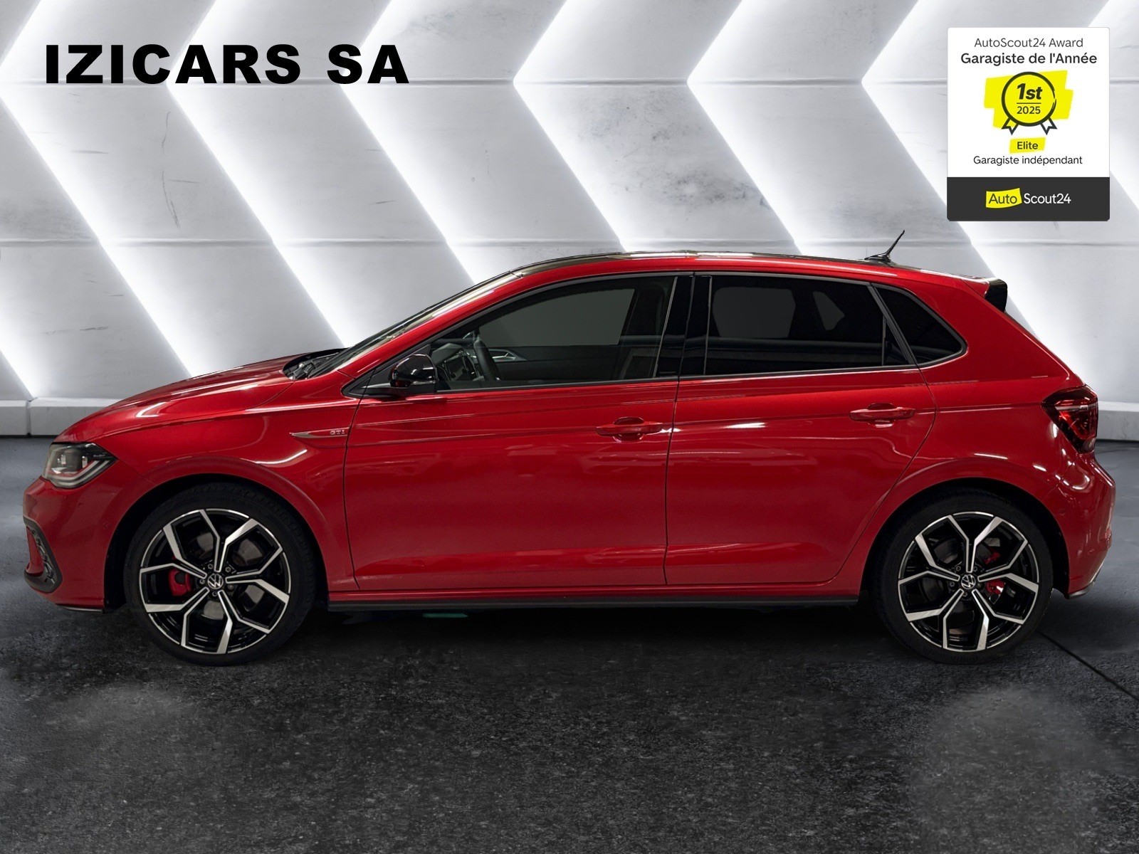 VW Polo 2.0 TSI GTI DSG / CAMERA DE RECUL / TOIT NOIRE / CLIM AUTO-image-5