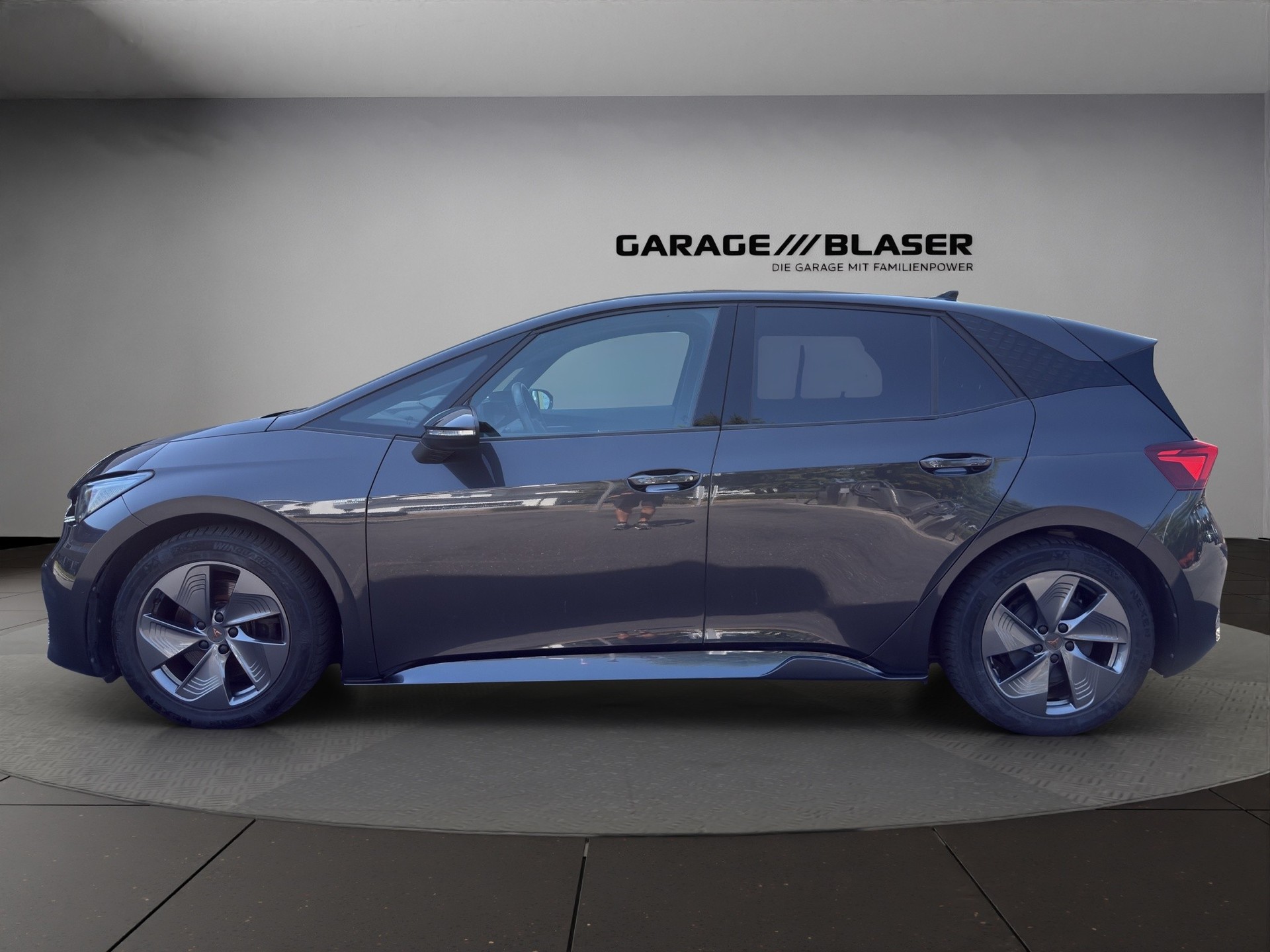 CUPRA Born 58 kWh Sensacion-showroom-element-1