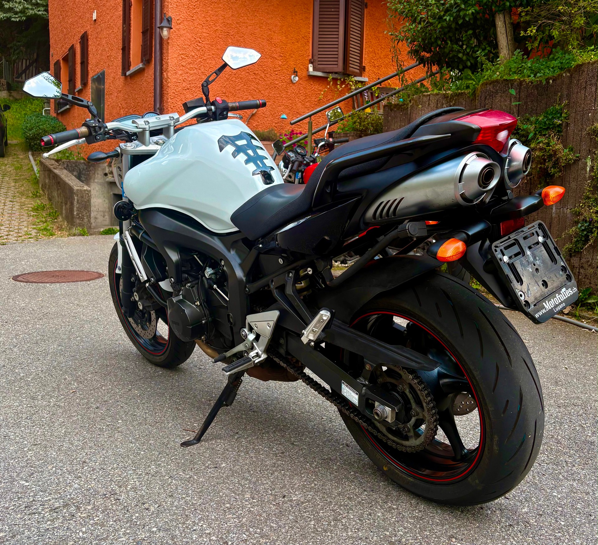 YAMAHA FZ6 N S2 ABS (25kW)-image-2