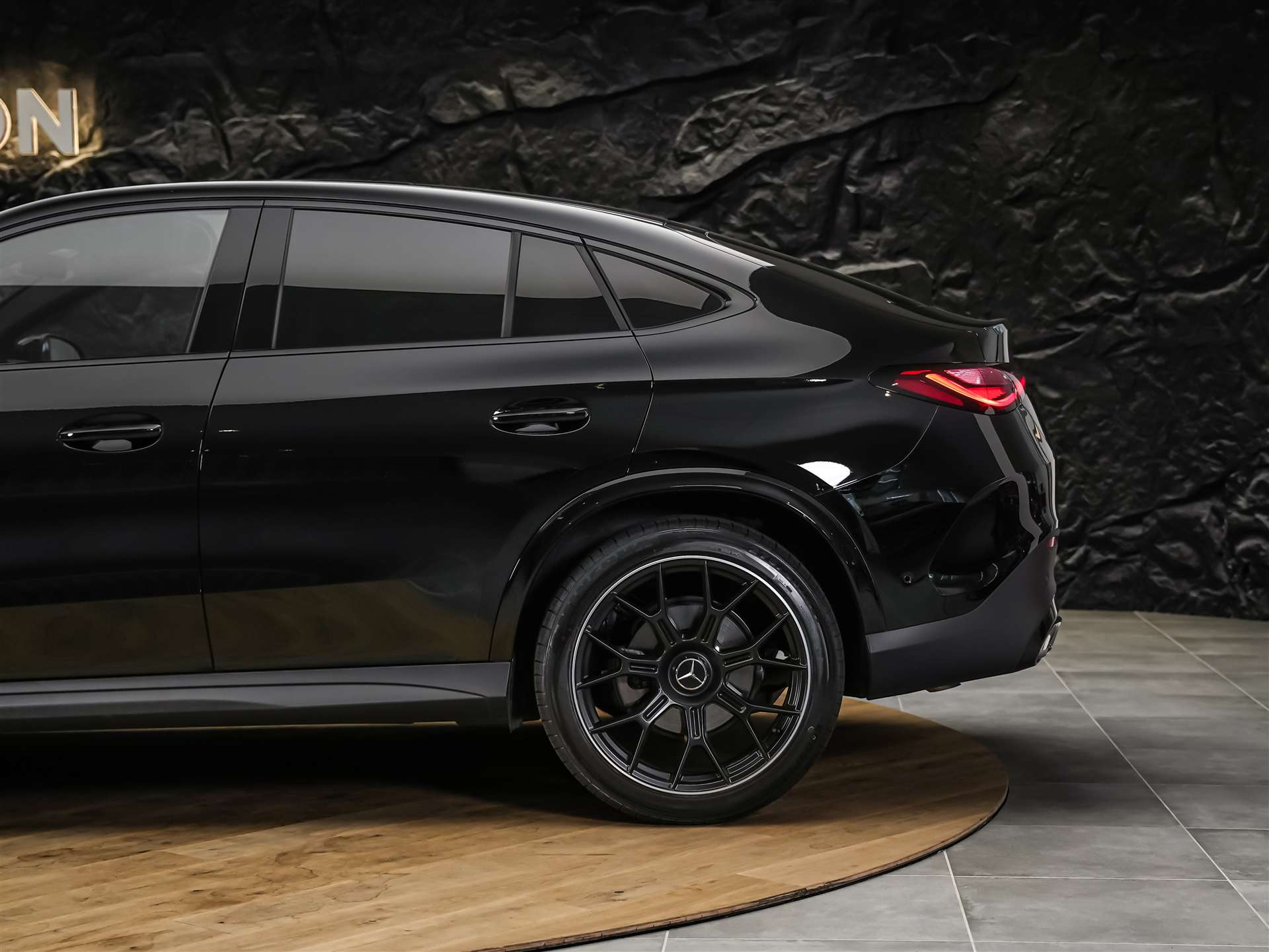 MERCEDES-BENZ GLC Coupé 200 AMG Line 4Matic 9G-Tronic *21" Felgen*Digital Light*Lenkradheizung*-image-16