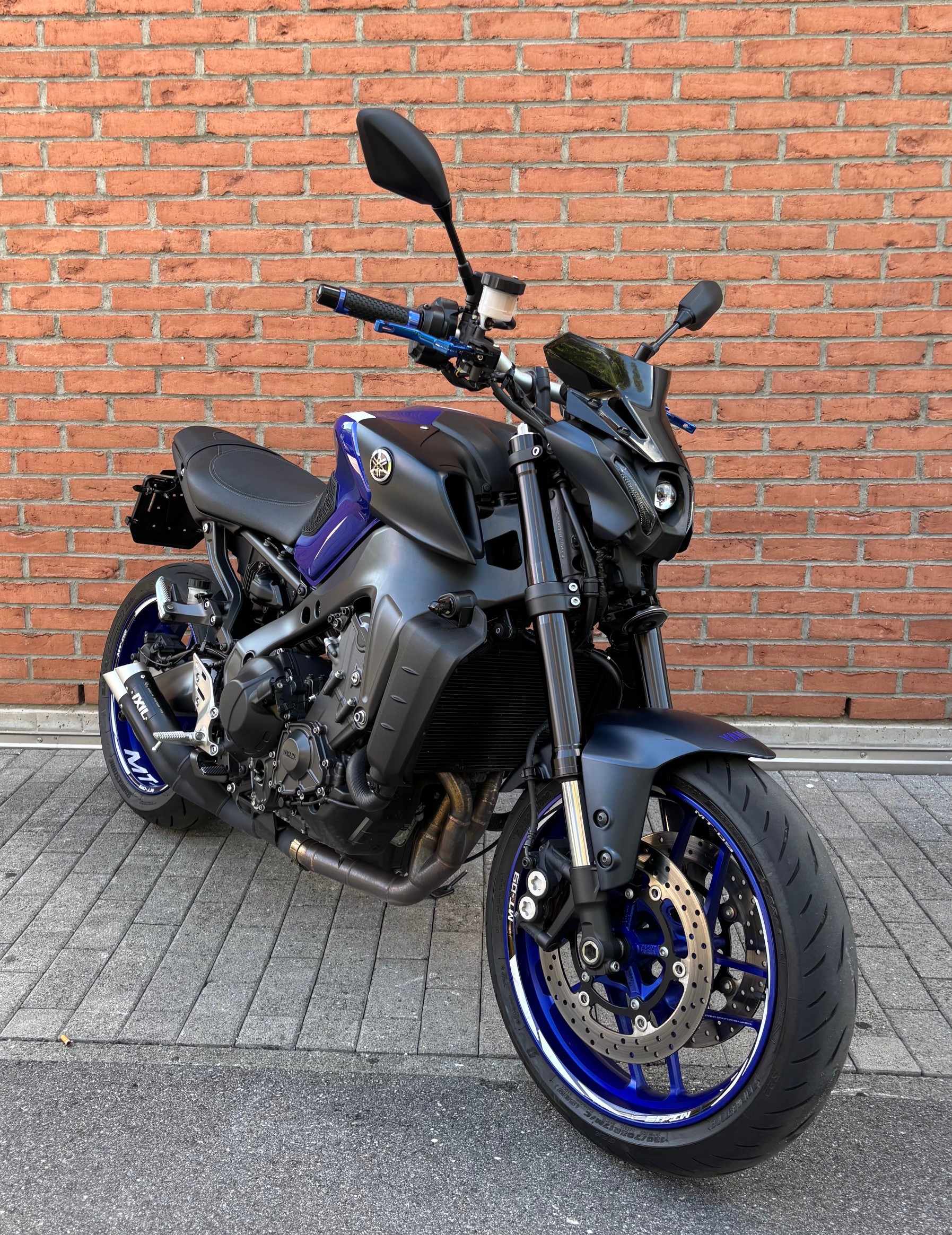 YAMAHA MT-09-image-1
