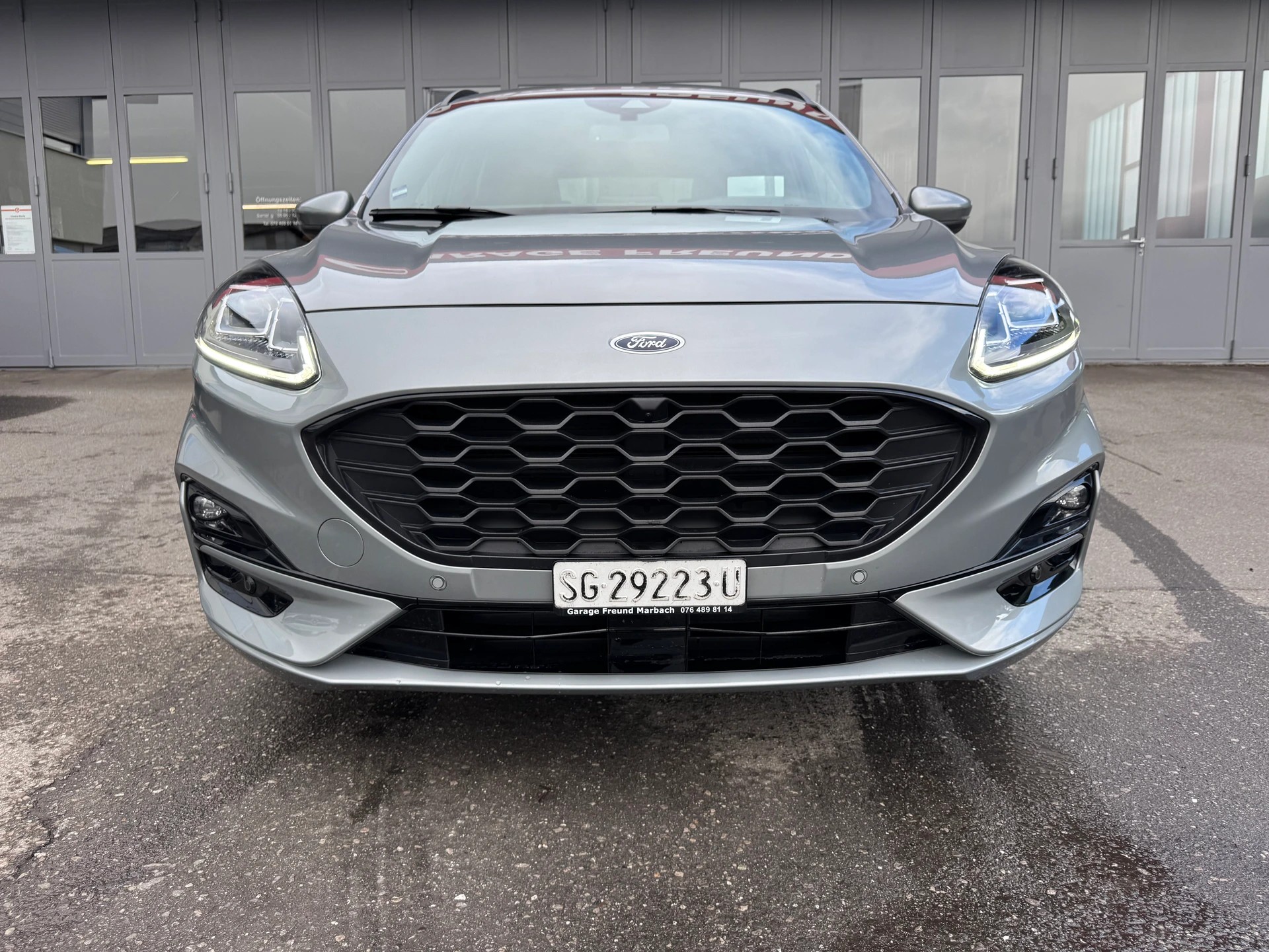 FORD Kuga 2.5 FHEV ST-Line X 4WD-showroom-element-2