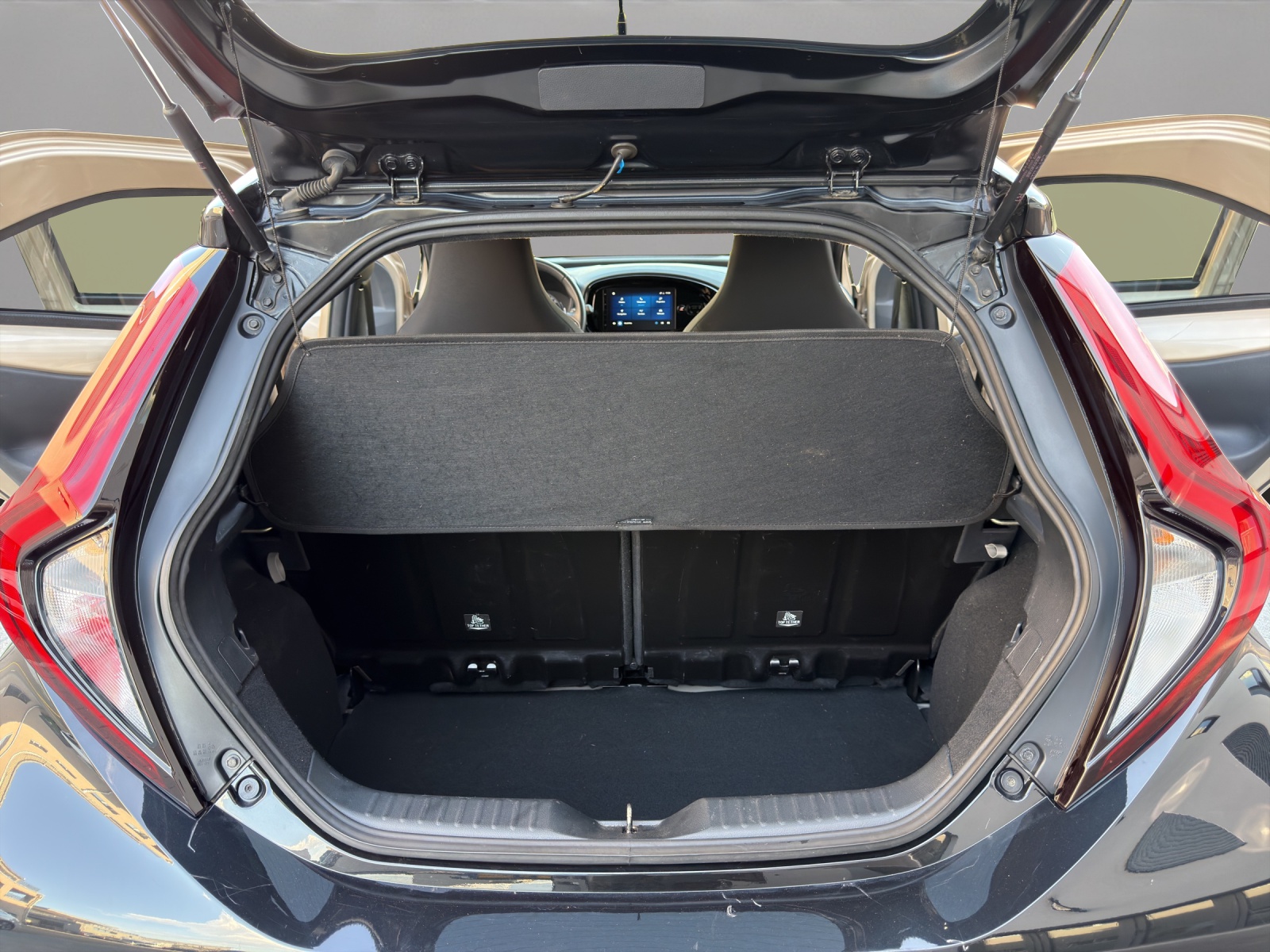 TOYOTA Aygo X 1.0 VVT-i Trend CVT-image-18