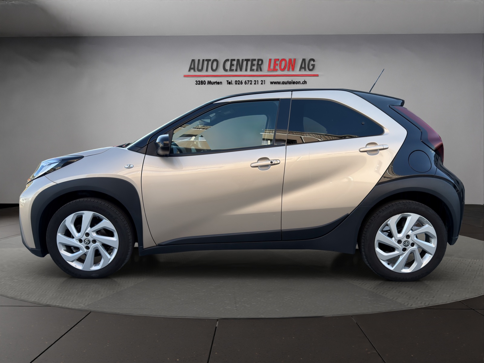 TOYOTA Aygo X 1.0 VVT-i Trend CVT-showroom-element-2