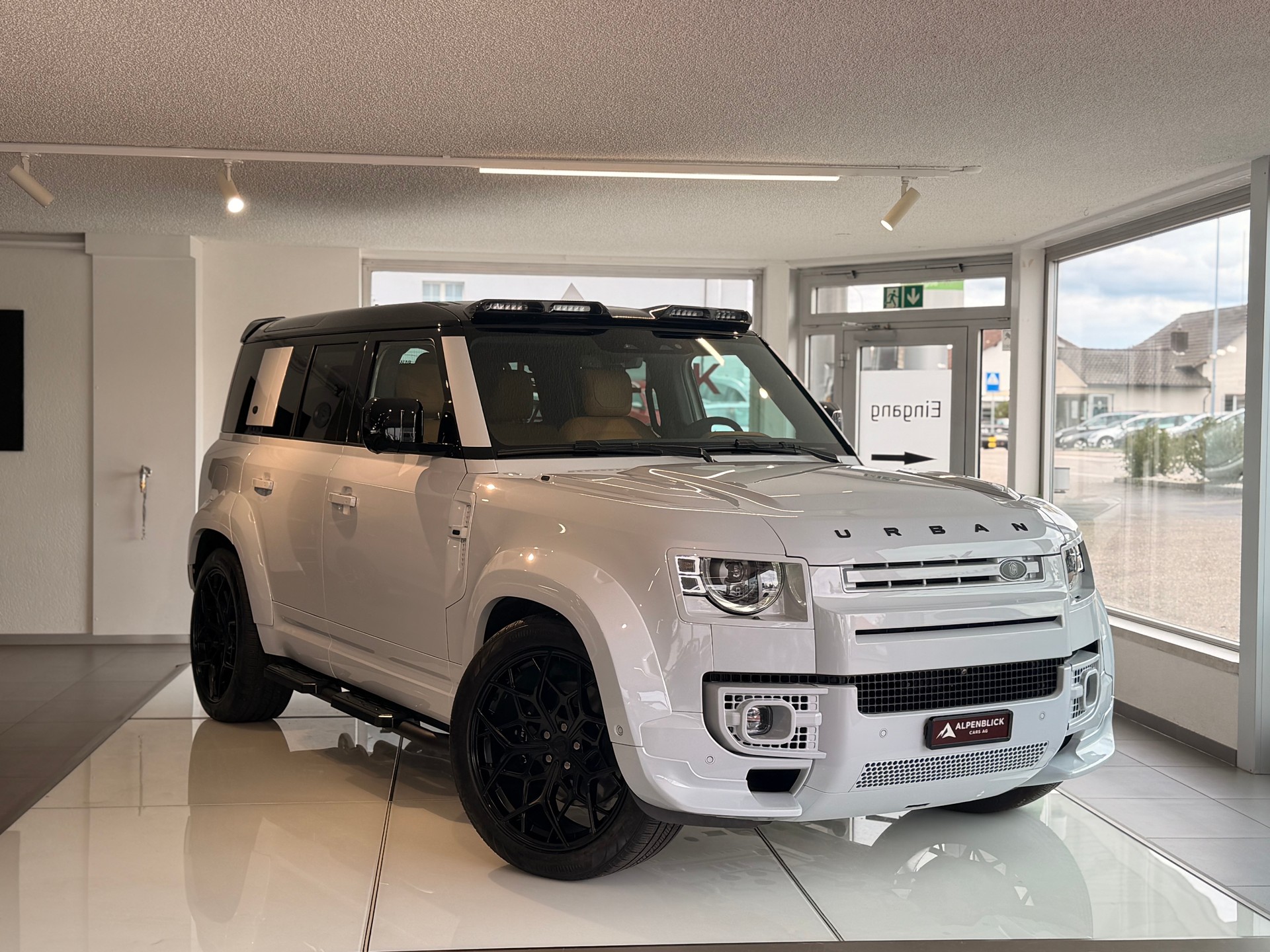 LAND ROVER Defender 110 525 V8 5.0 URBAN-EDITION