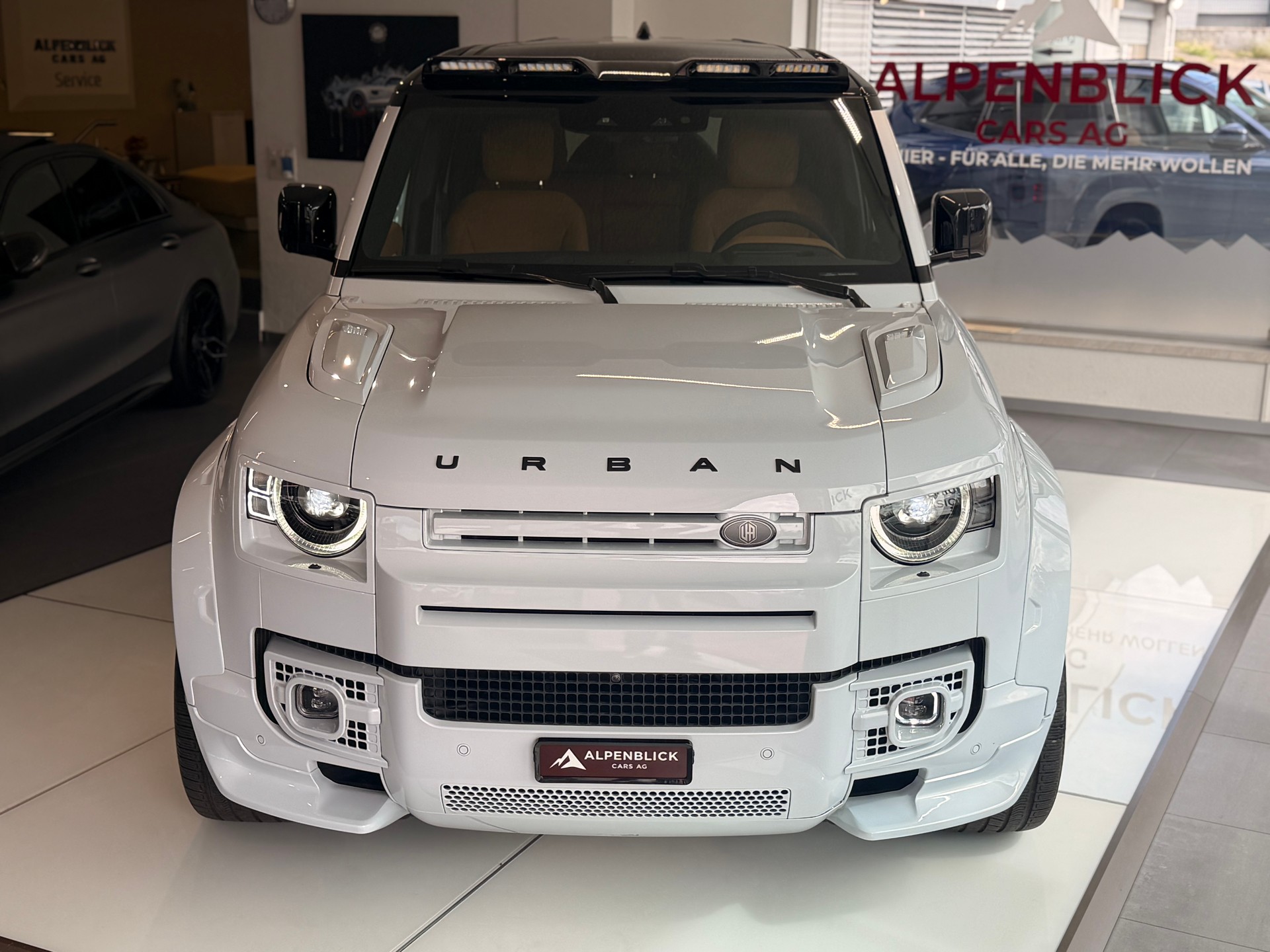 LAND ROVER Defender 110 525 V8 5.0 URBAN-EDITION-image-4
