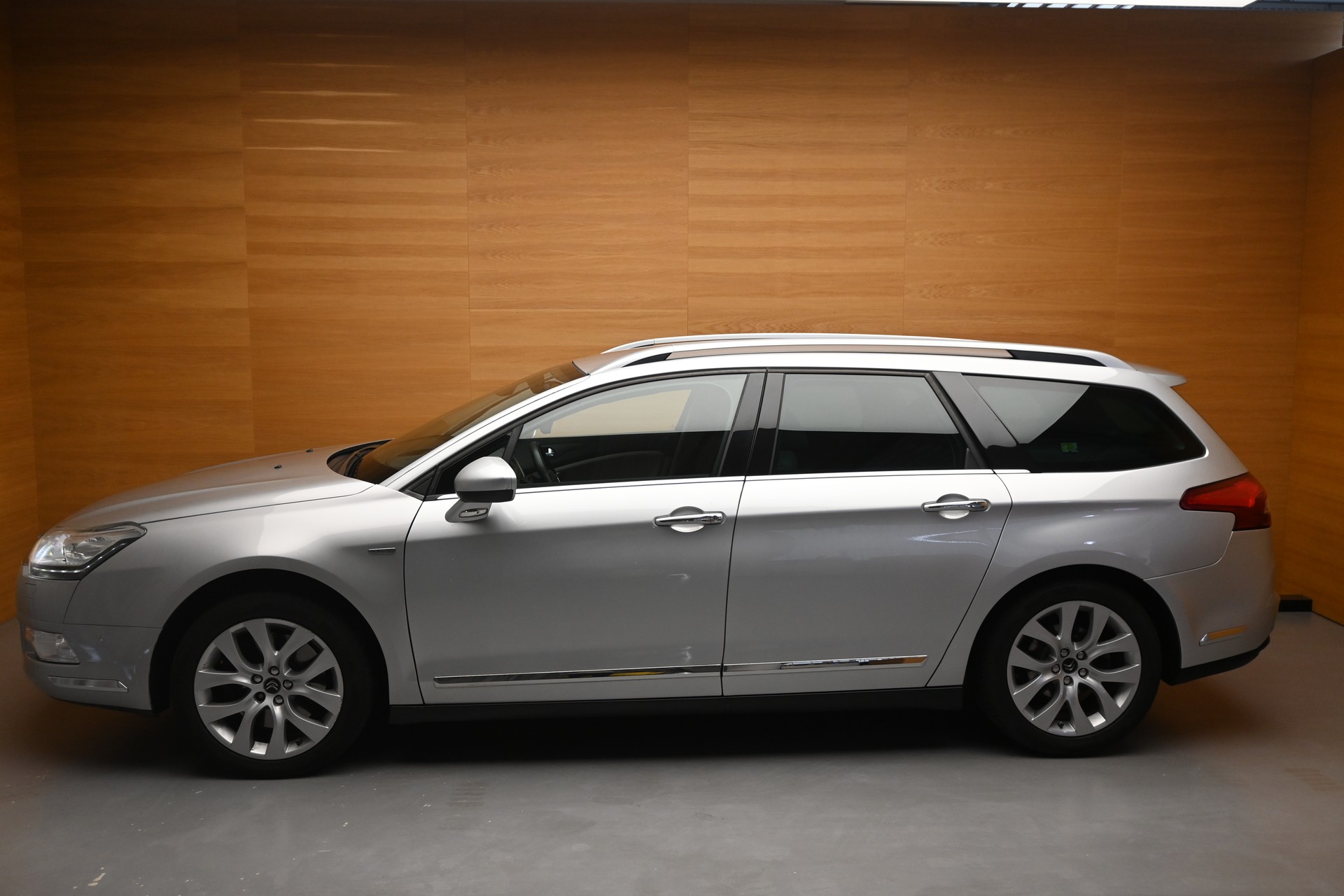 CITROEN C5 Tourer 2.2 HDi Exclusive Automatic-showroom-element-2