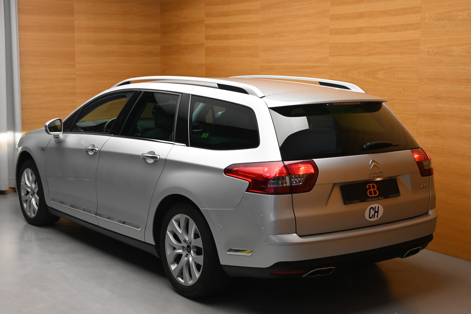 CITROEN C5 Tourer 2.2 HDi Exclusive Automatic-showroom-element-3