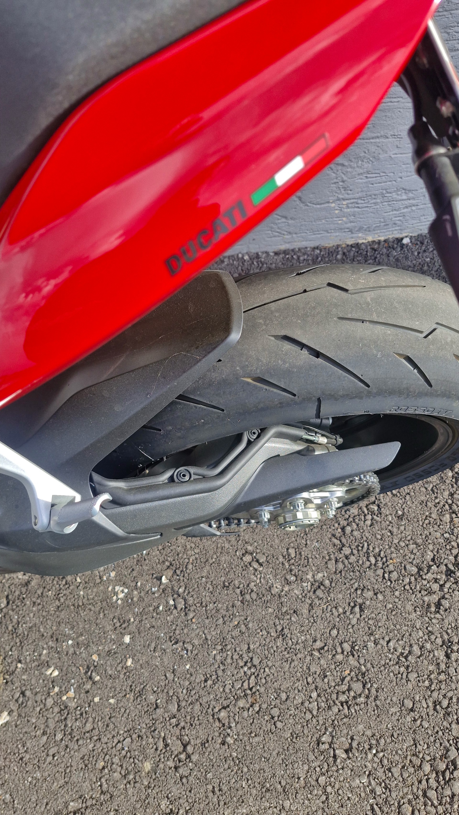 DUCATI Streetfighter V2-image-5