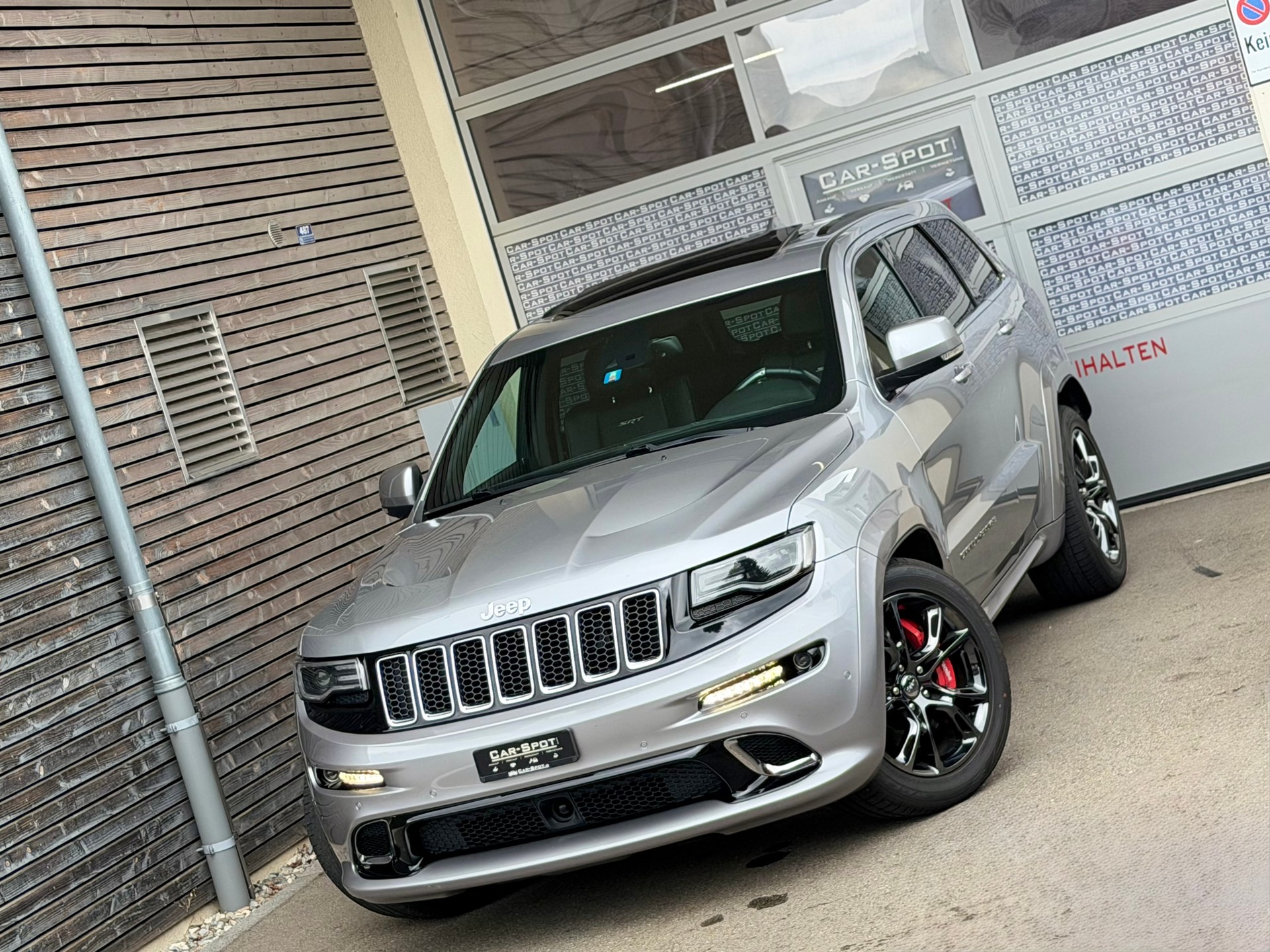 JEEP Grand Cherokee 6.4 V8 HEMI SRT8 Automatic