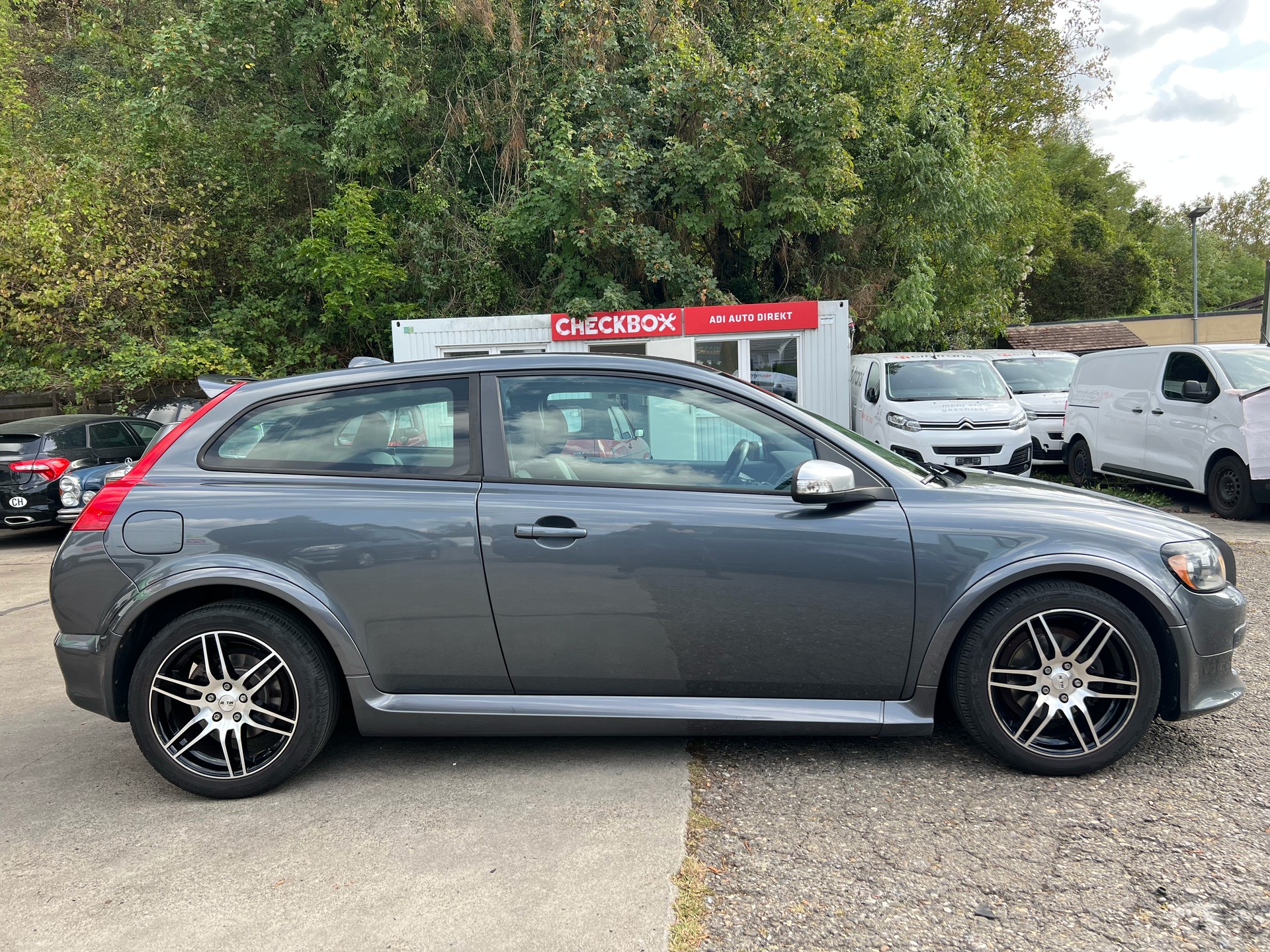 VOLVO C30 2.0D Momentum-image-5