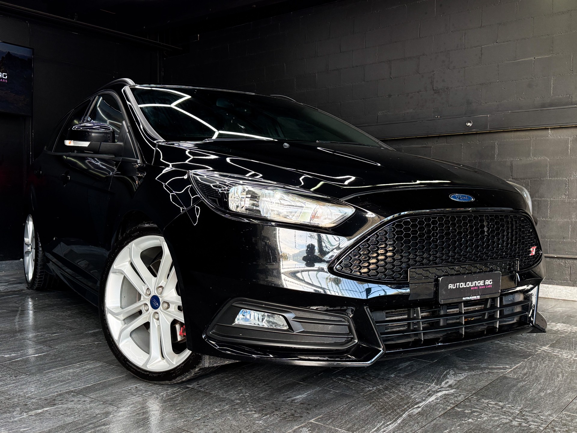 FORD Focus 2.0 SCTi ST2