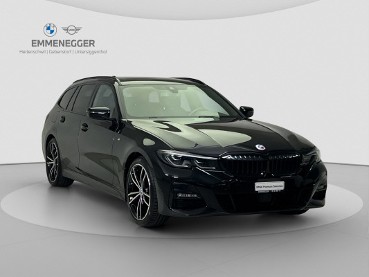 BMW 320d xDrive48VTouring MS-showroom-element-2