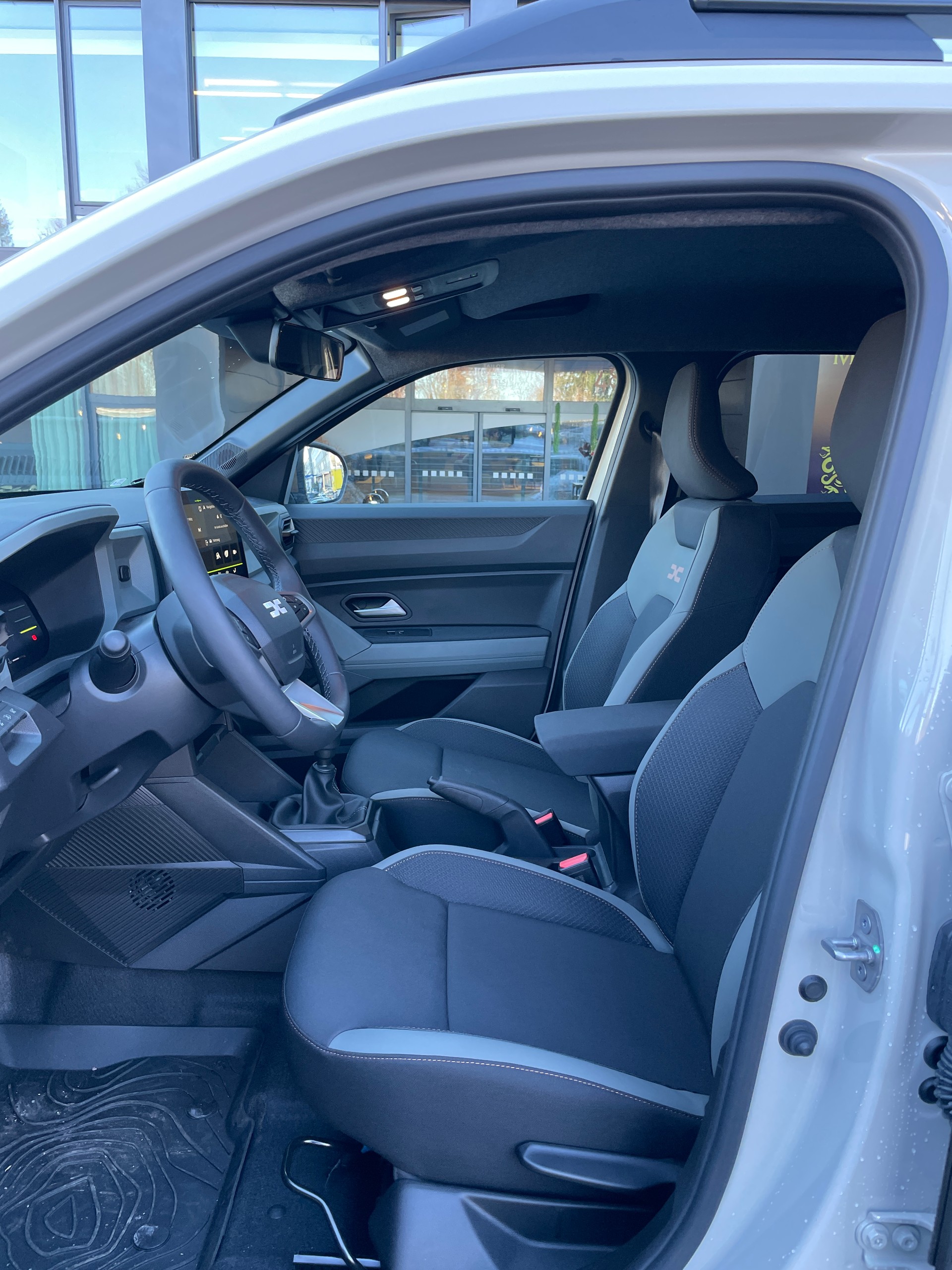 DACIA Duster TCe 130 48V Extreme 4x4-image-11