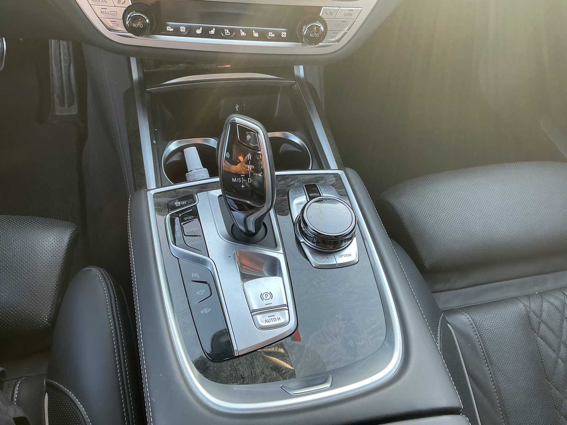 BMW 750i xDrive 578 ps M Sportgetriebe Vollausstattung-image-5